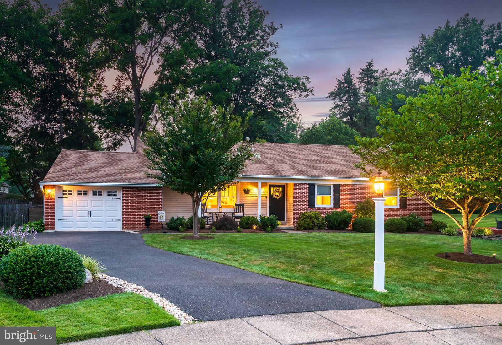 5 SAWTOOTH LANE