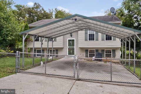 Photo of 713 60th Avenue, CAPITOL HEIGHTS, MD 20743 (MLS # MDPG2220810)