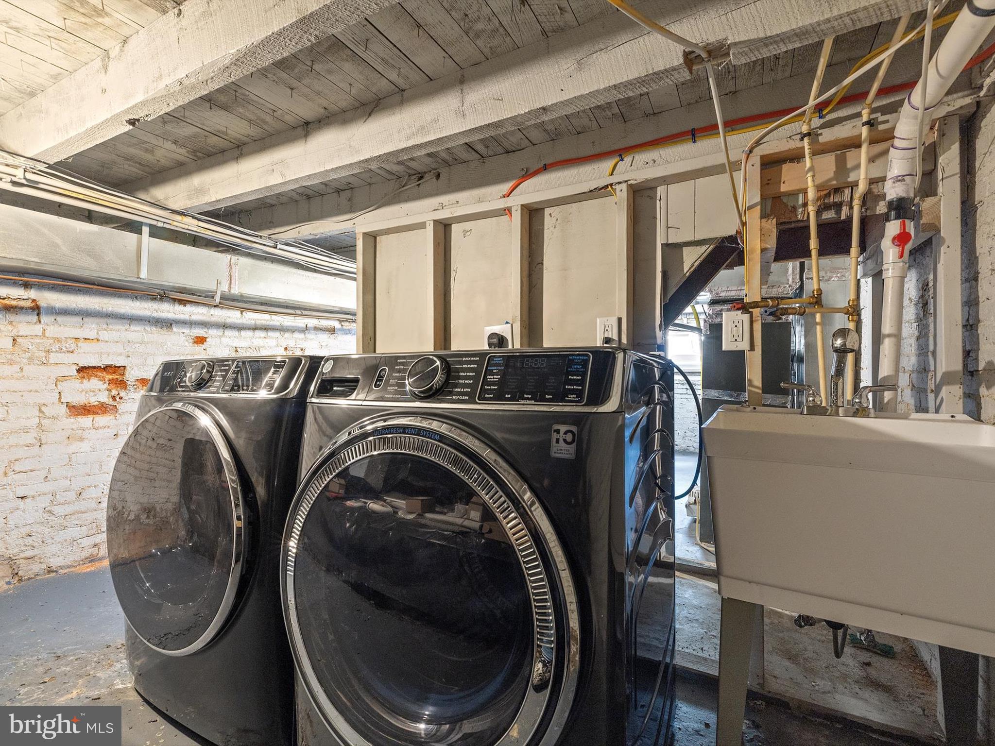 PIGTOWN HISTORIC DISTRICT - Residential Lease