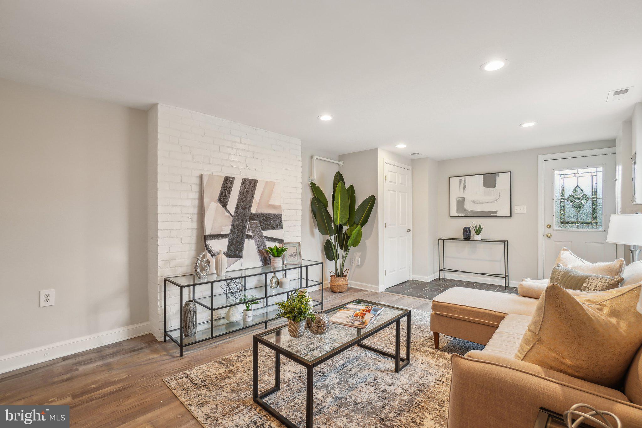 AURORA HILLS - Residential