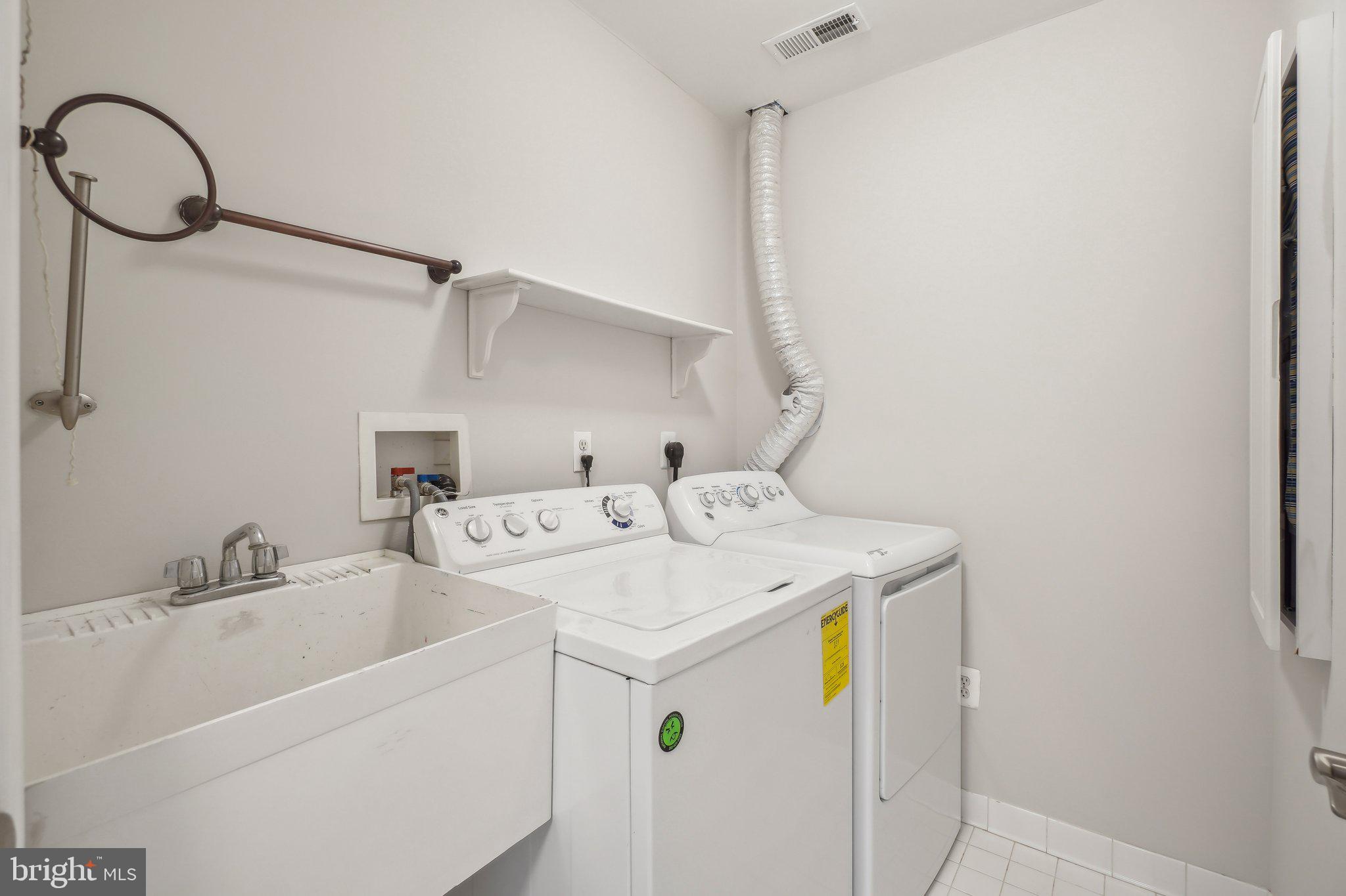 AURORA HILLS - Residential