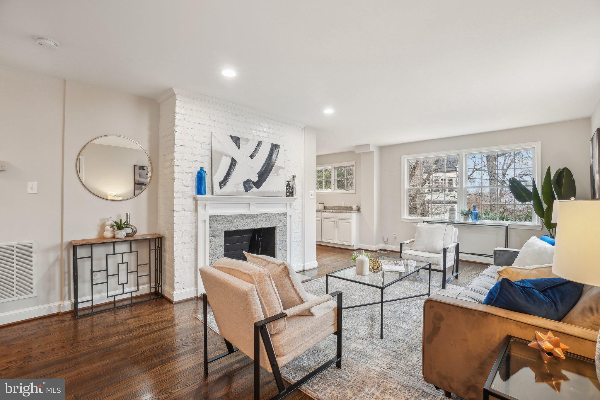 AURORA HILLS - Residential