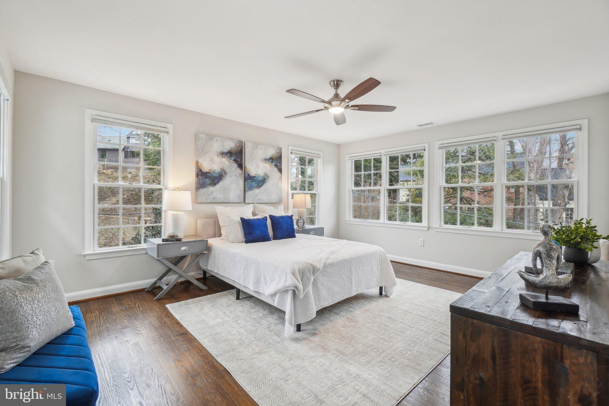 AURORA HILLS - Residential