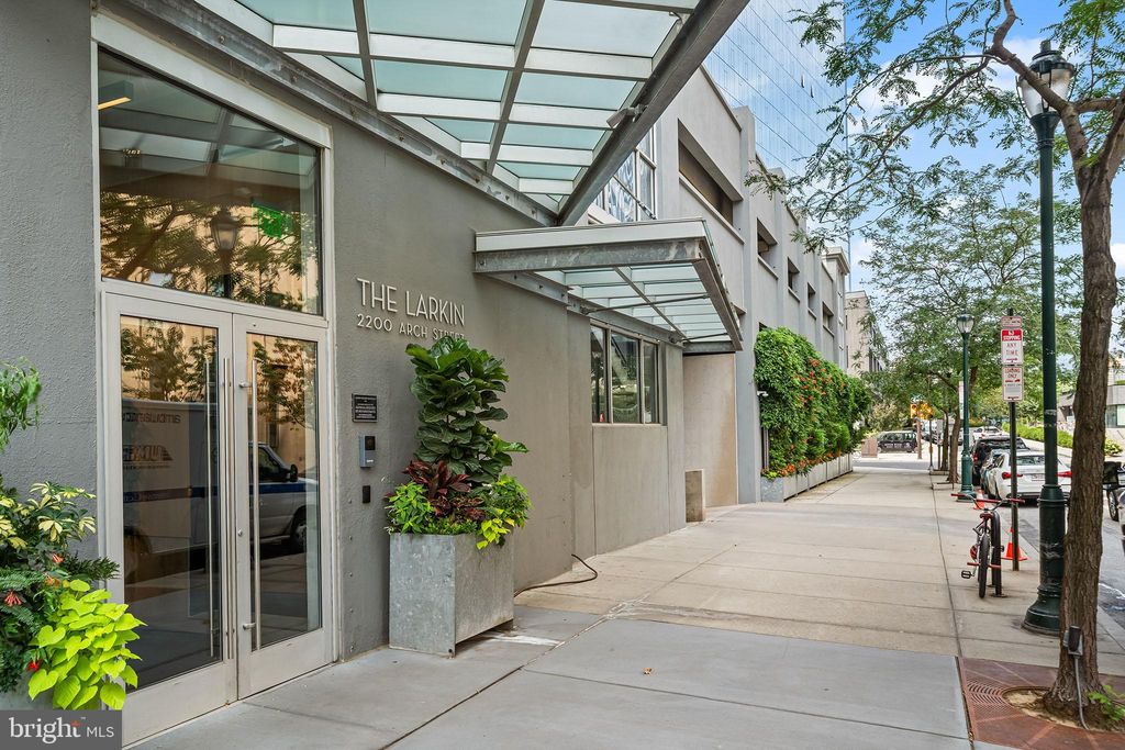 Photo of 2200 Arch Street #404, PHILADELPHIA, PA 19103 (MLS # PAPH2531456)