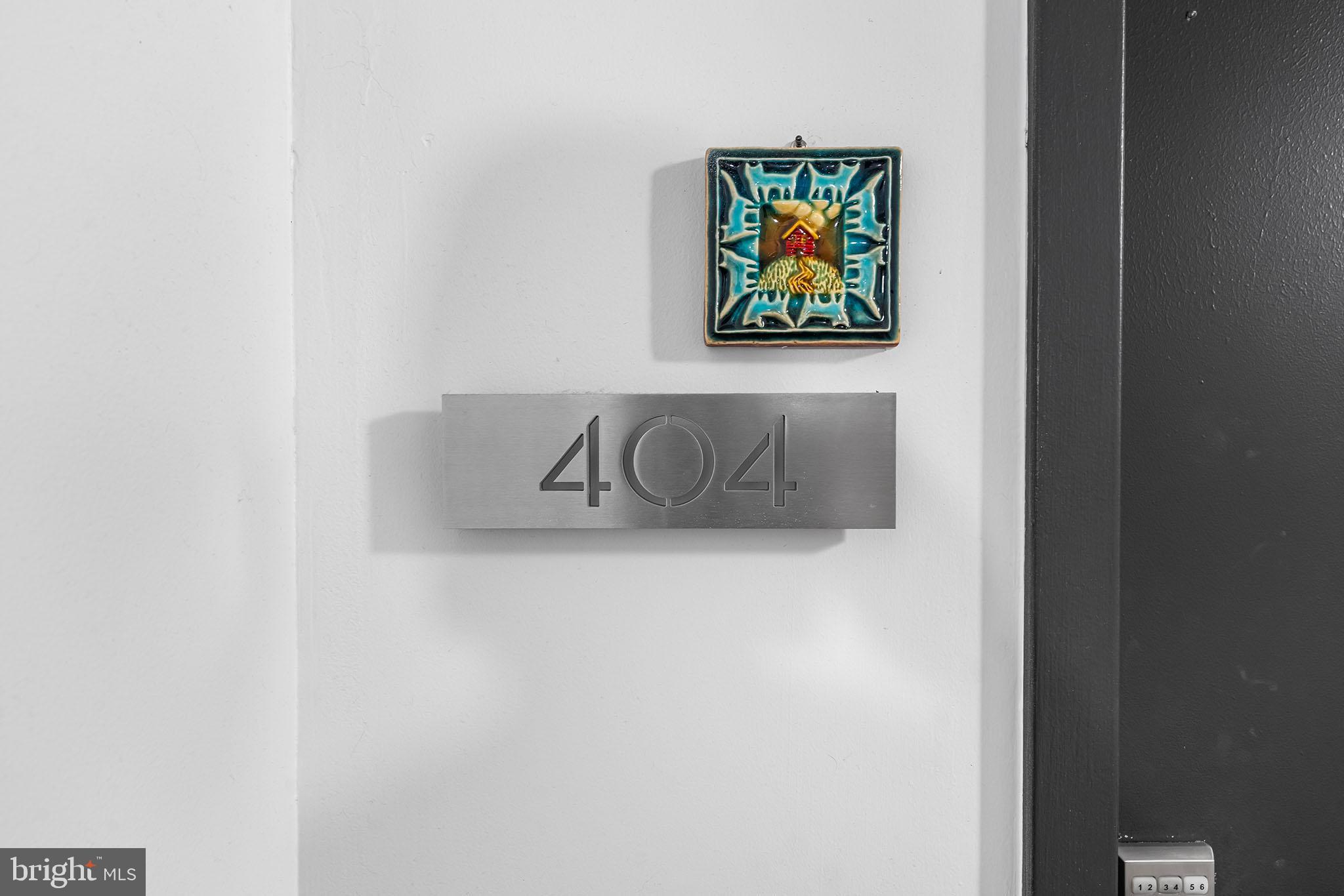 2200 ARCH STREET 404