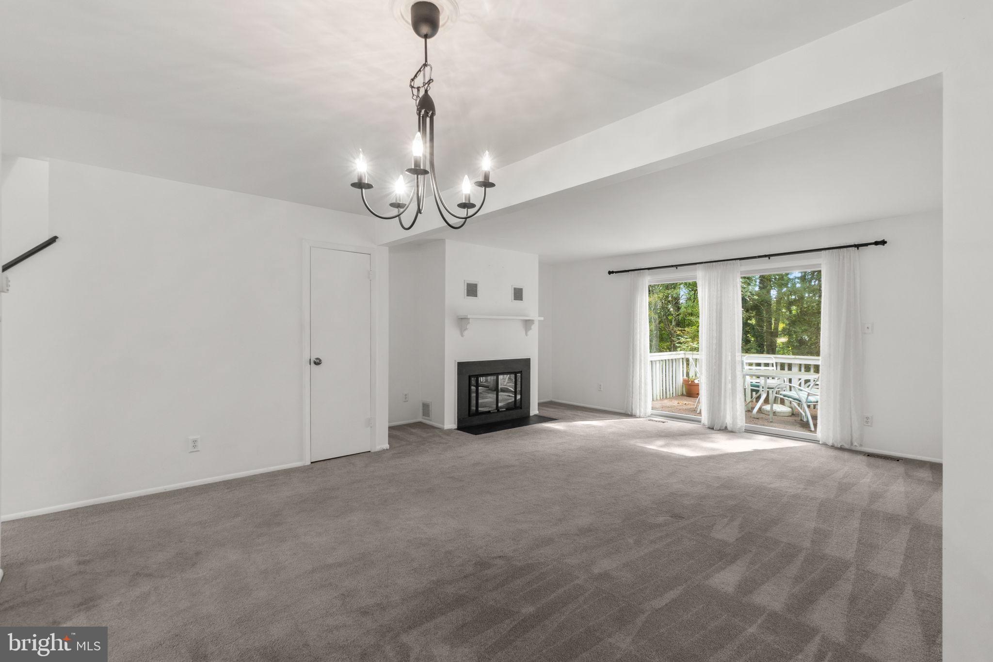 CHIPPENDALE - Residential