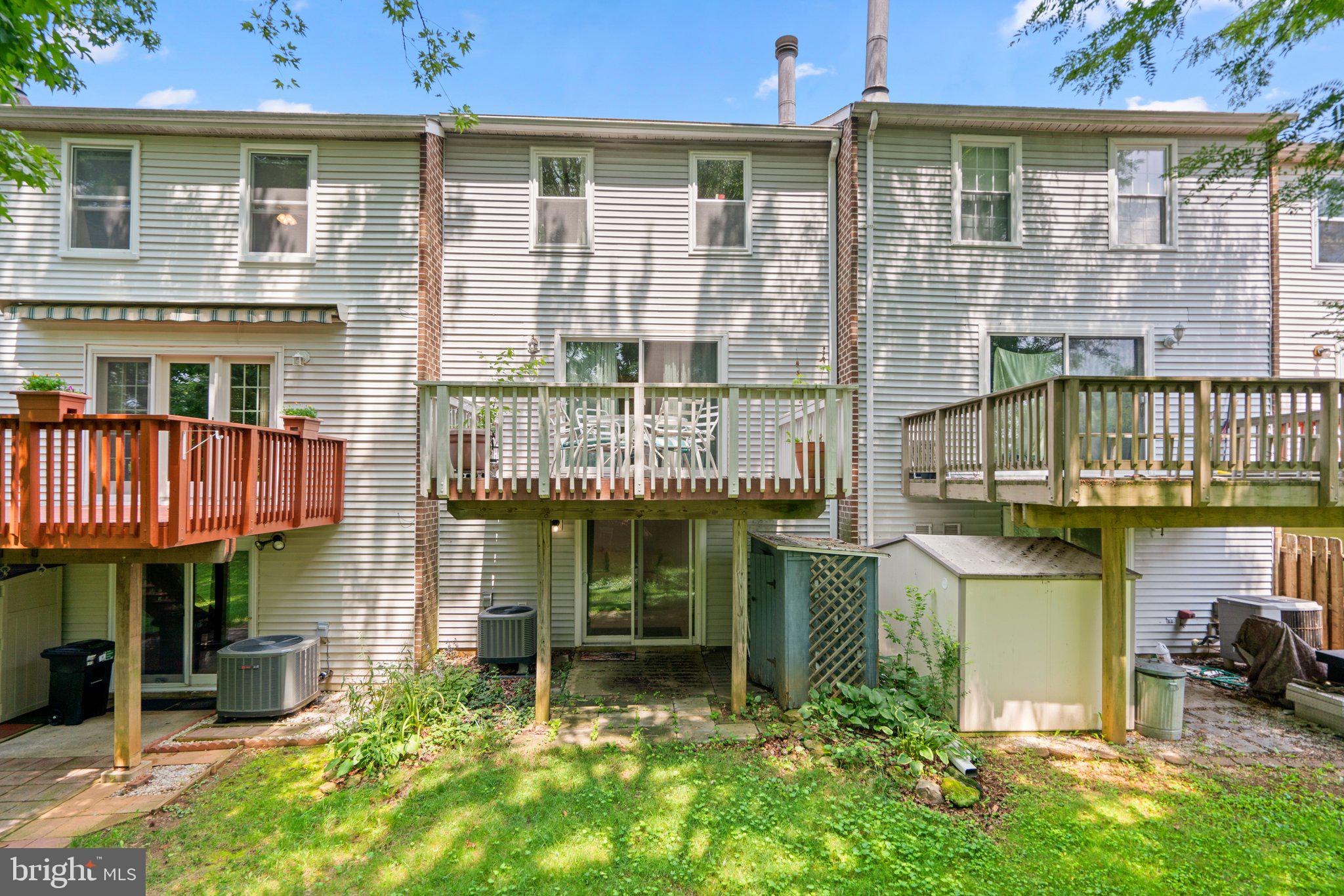 CHIPPENDALE - Residential