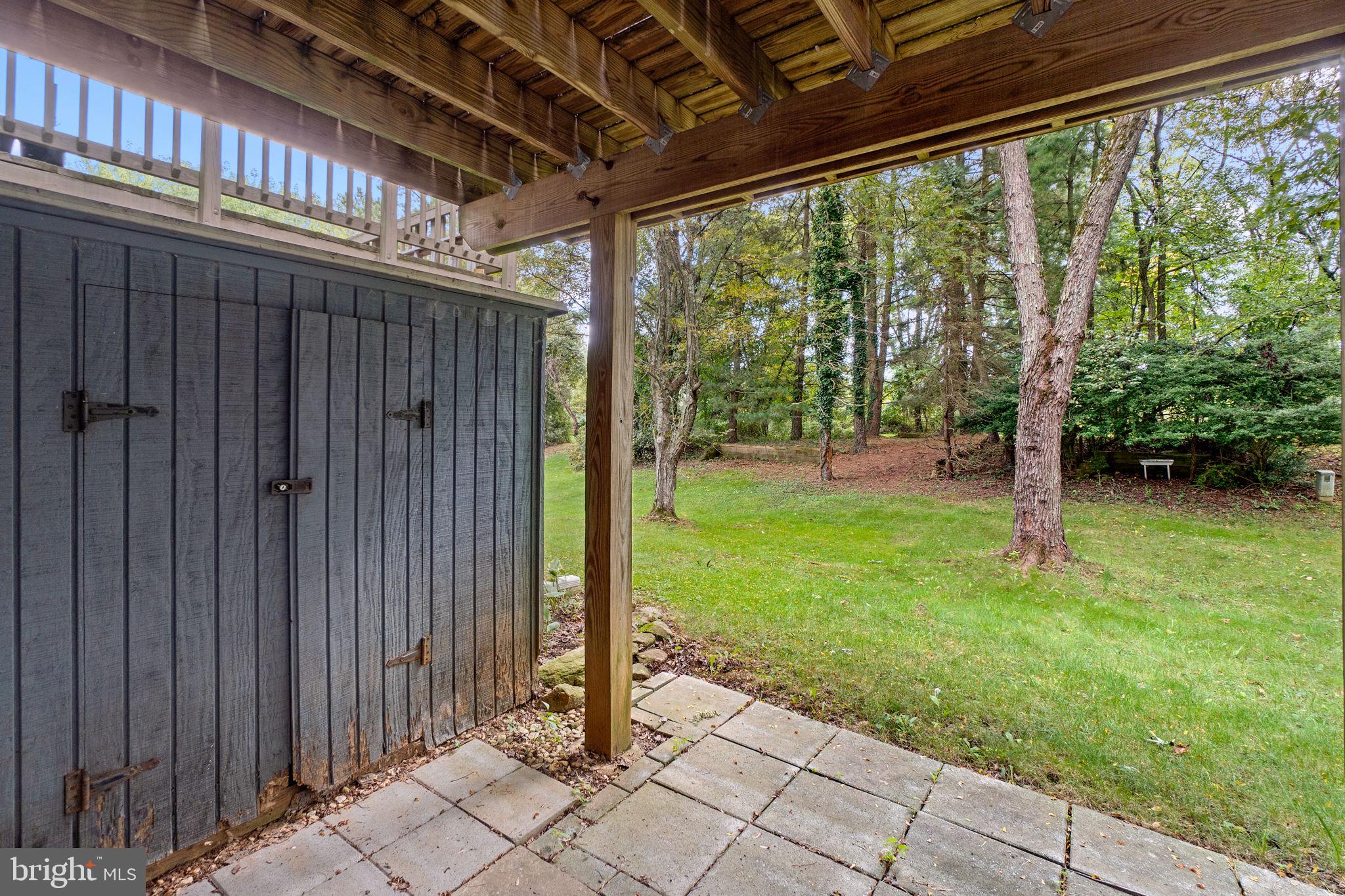 CHIPPENDALE - Residential