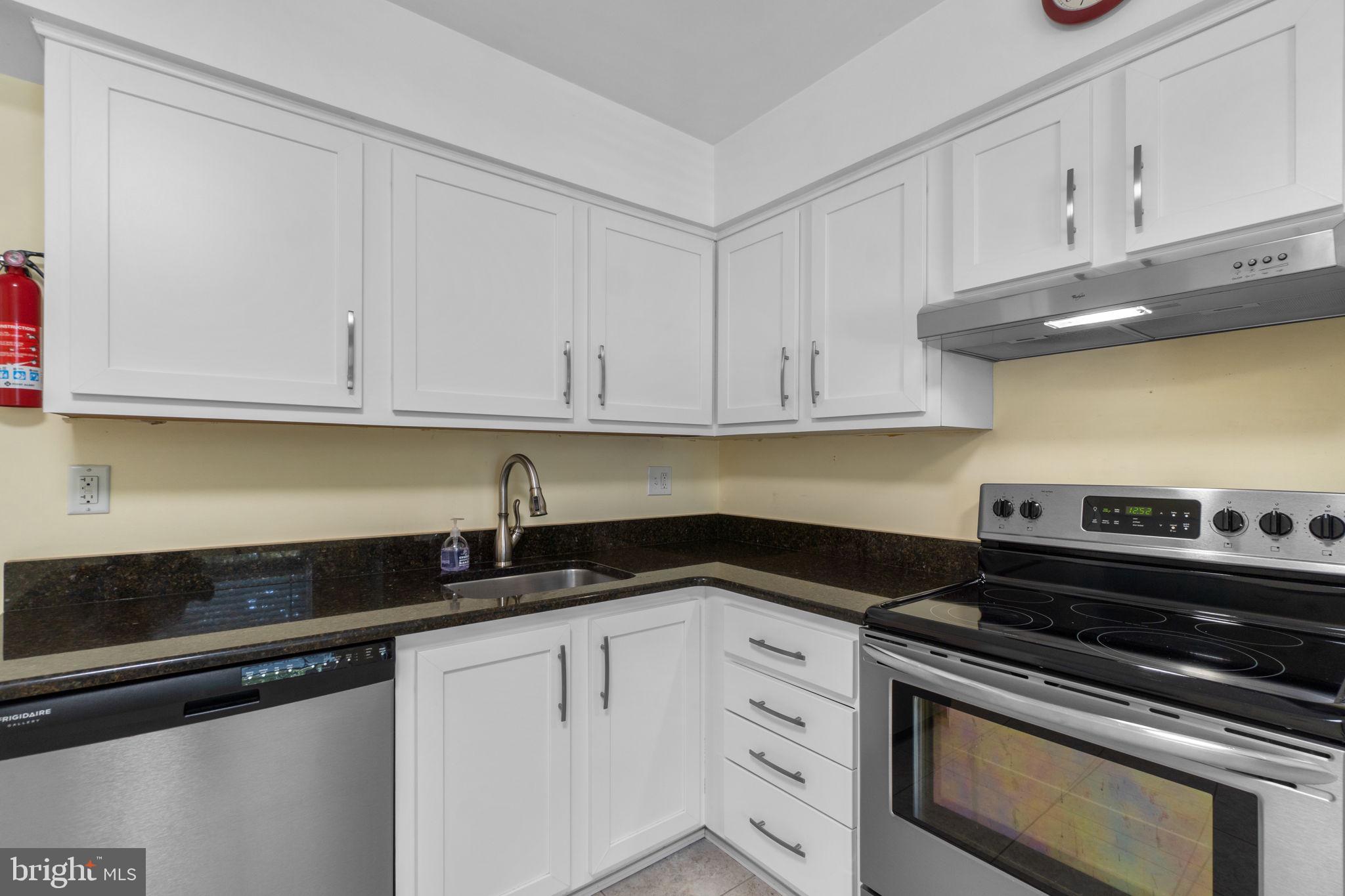 CHIPPENDALE - Residential