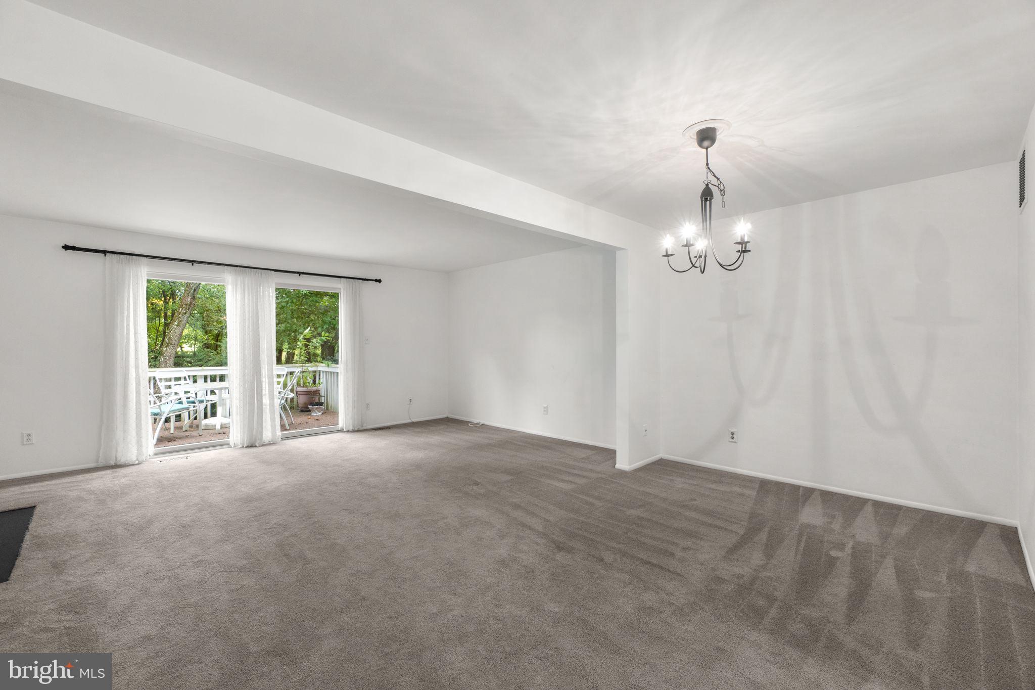 CHIPPENDALE - Residential