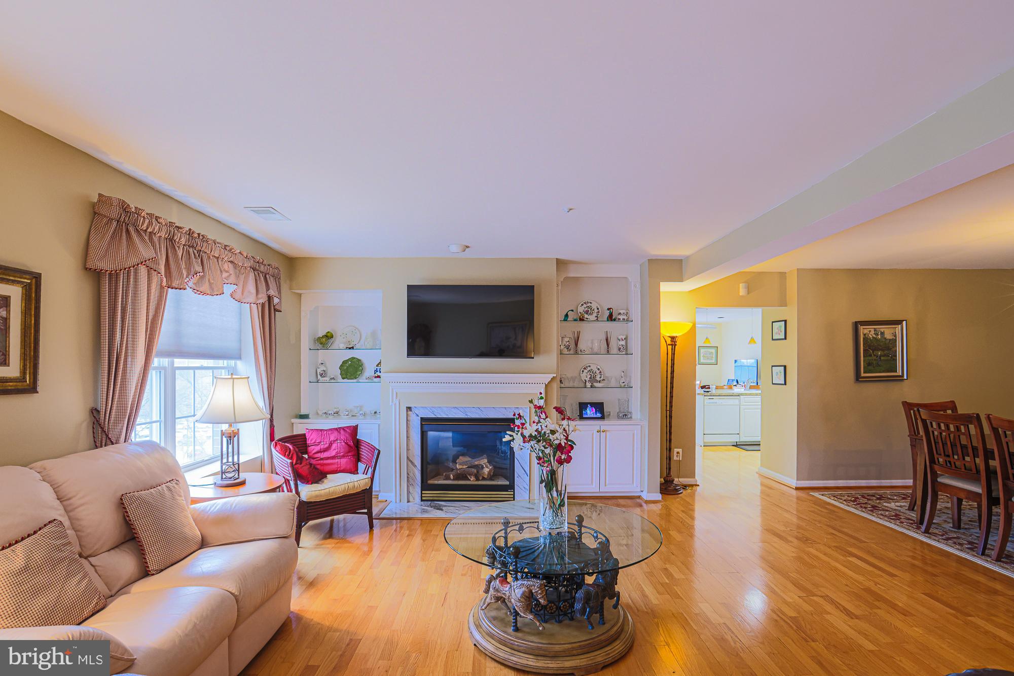 STRAFFAN CONDOS - Residential