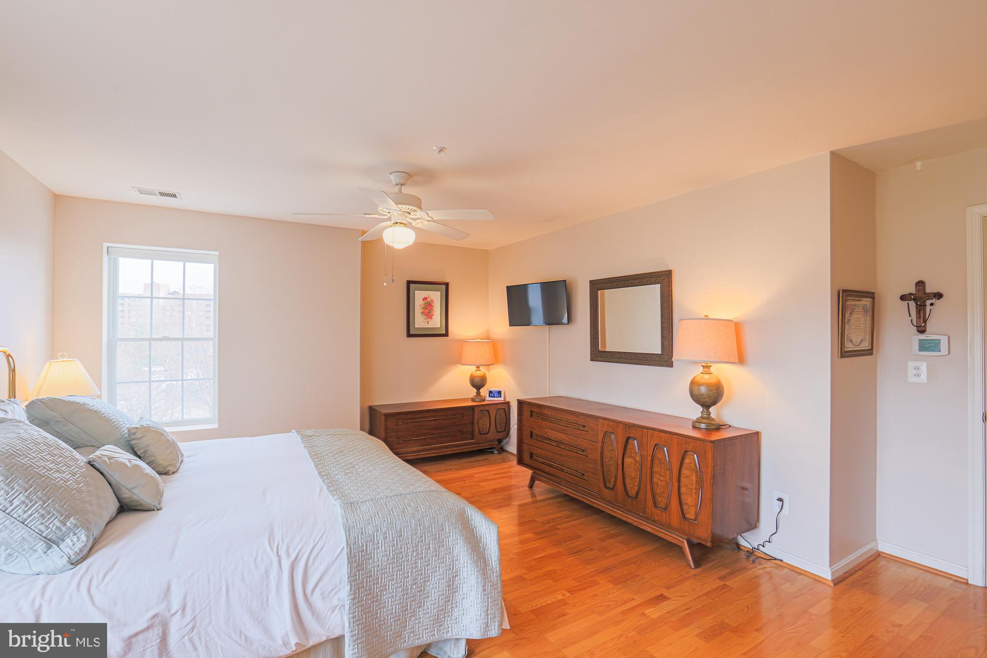 STRAFFAN CONDOS - Residential