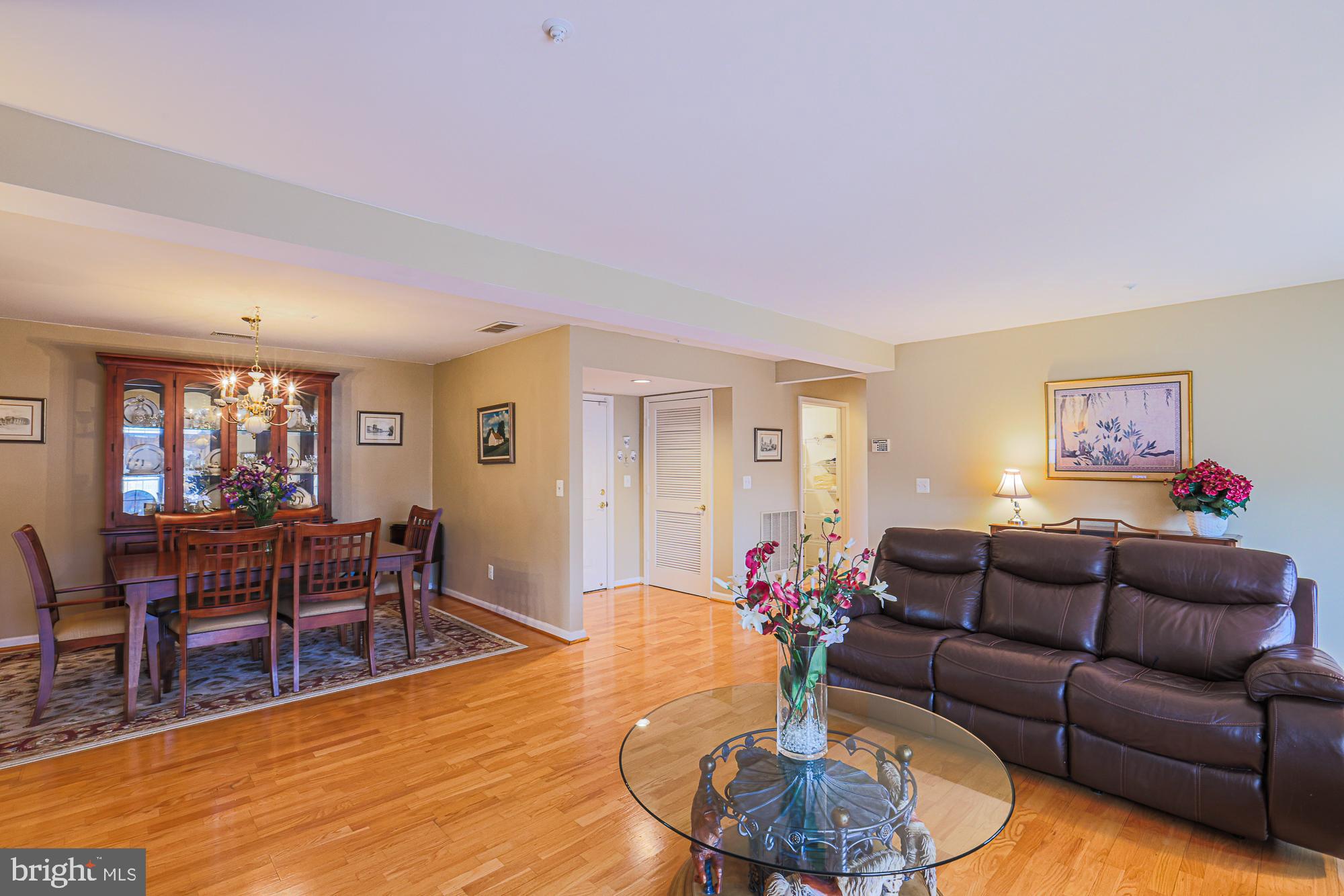 STRAFFAN CONDOS - Residential