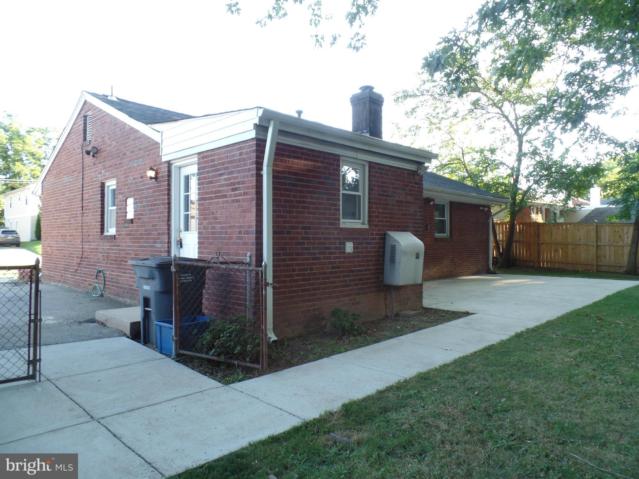 BOGERS FENWICK PARK - Residential Lease