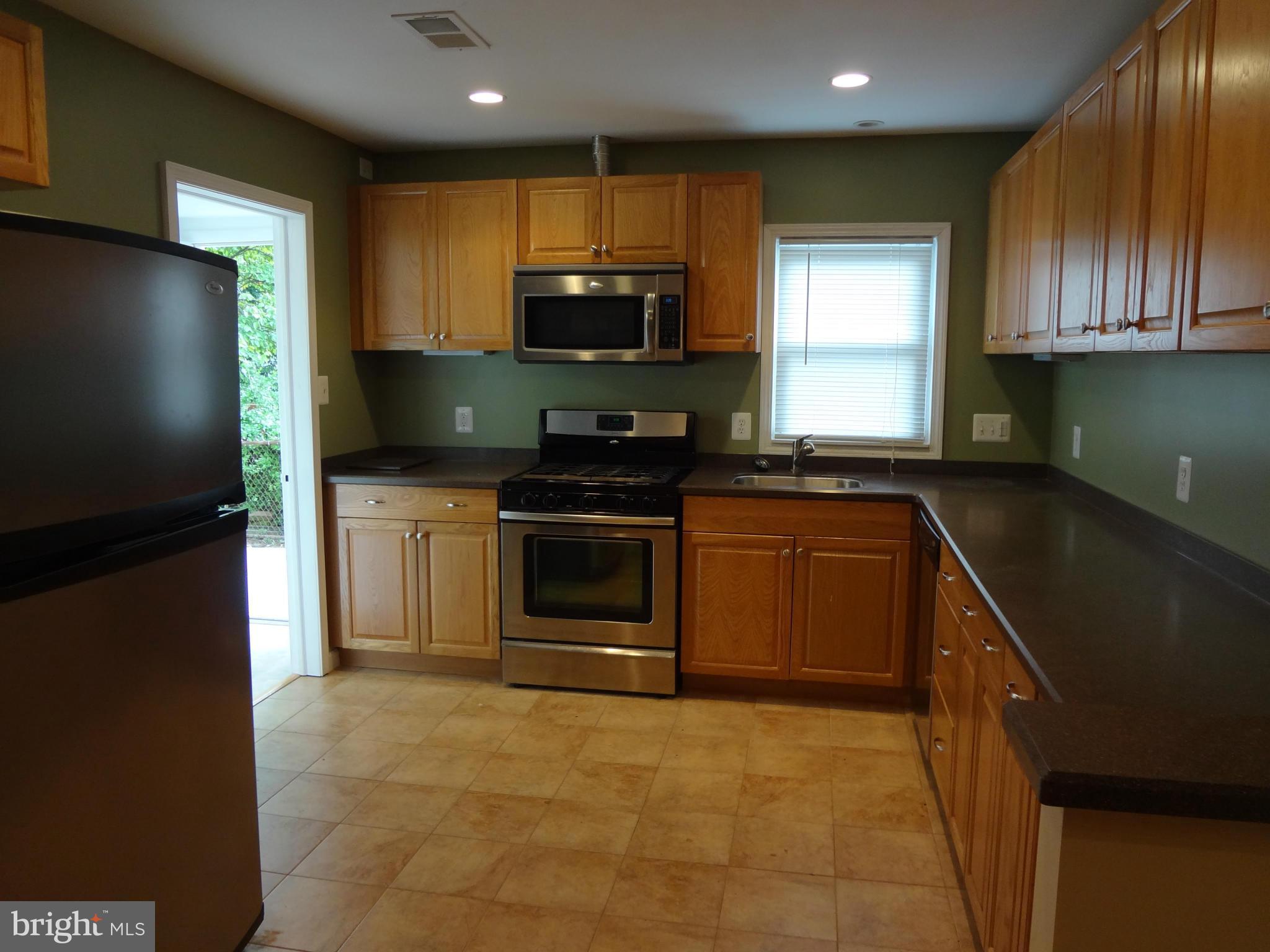 BOGERS FENWICK PARK - Residential Lease