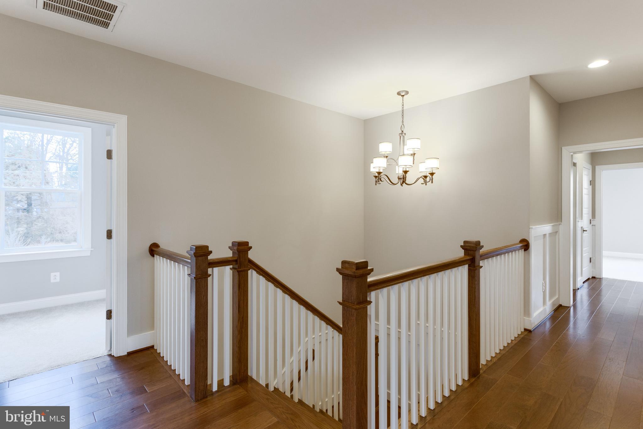 ARLINGTON - Residential