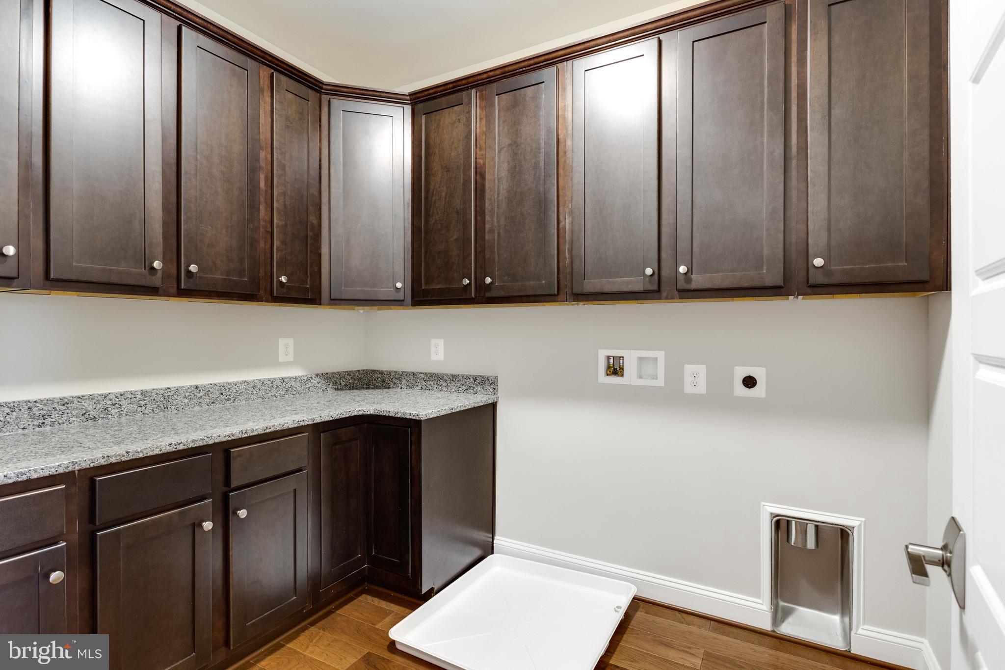 ARLINGTON - Residential