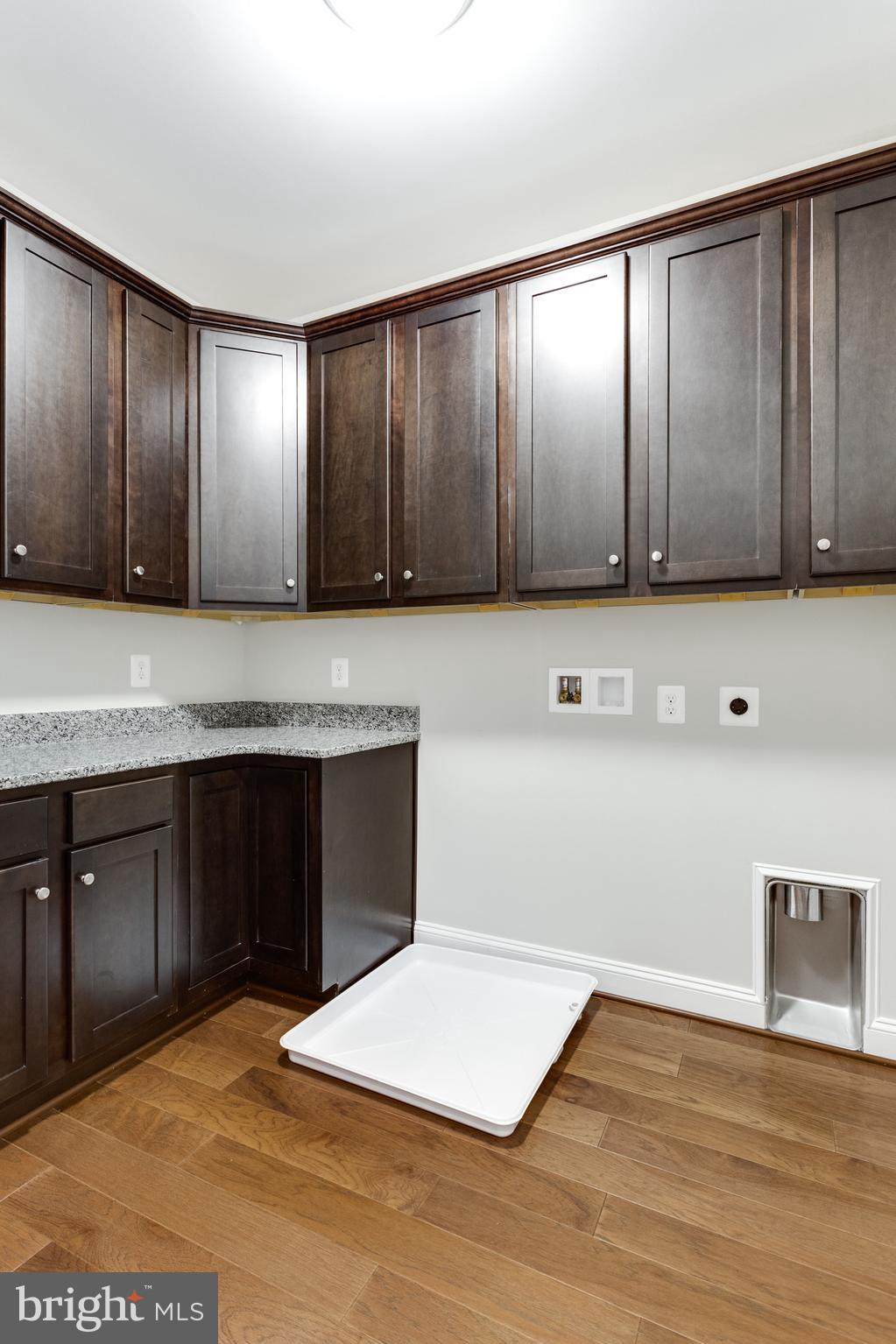 ARLINGTON - Residential