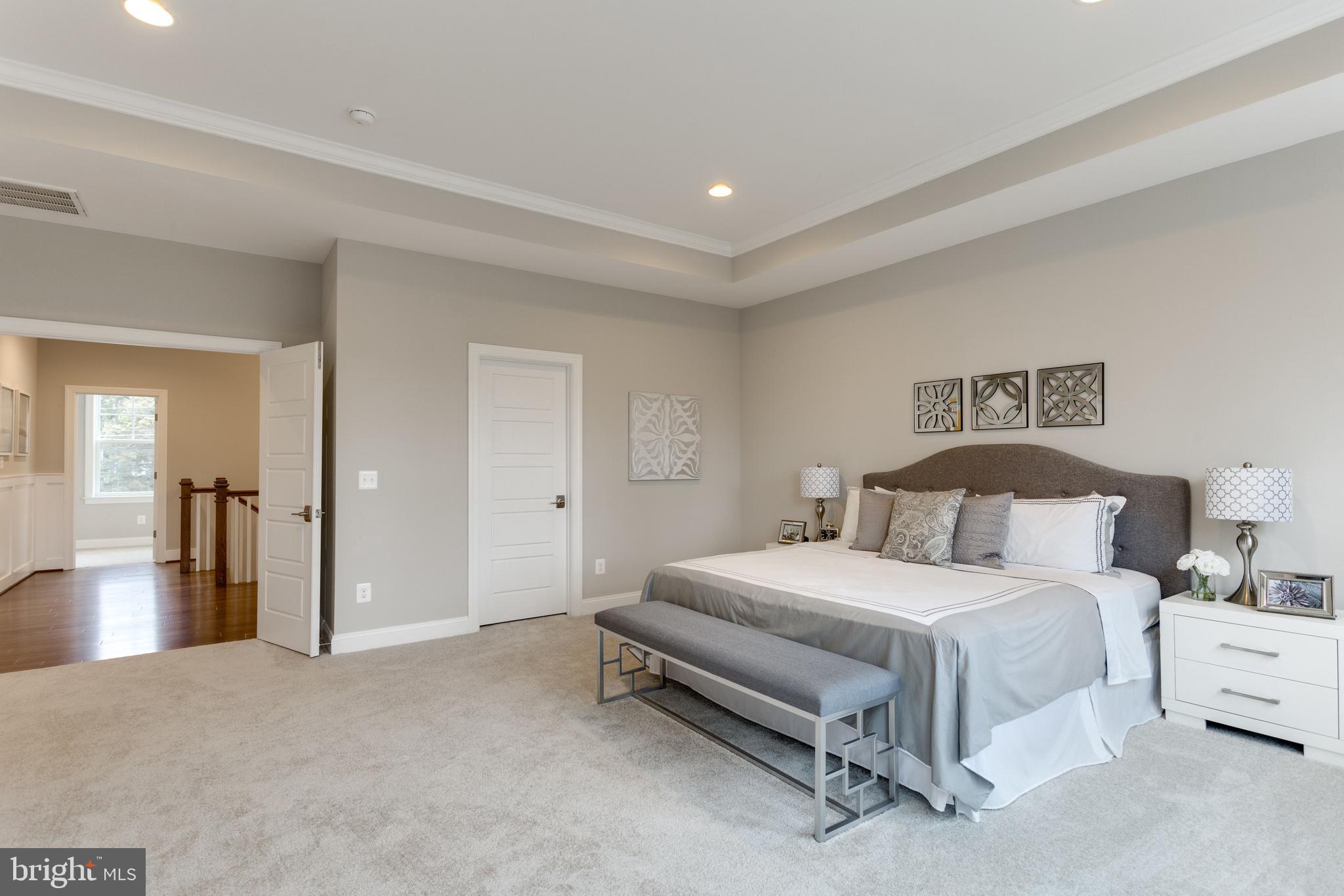 ARLINGTON - Residential