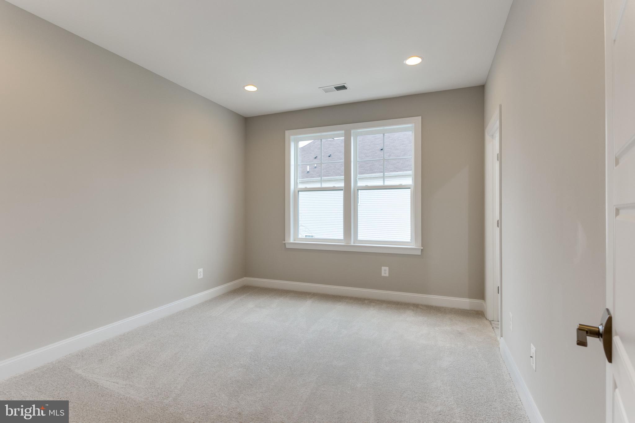 ARLINGTON - Residential