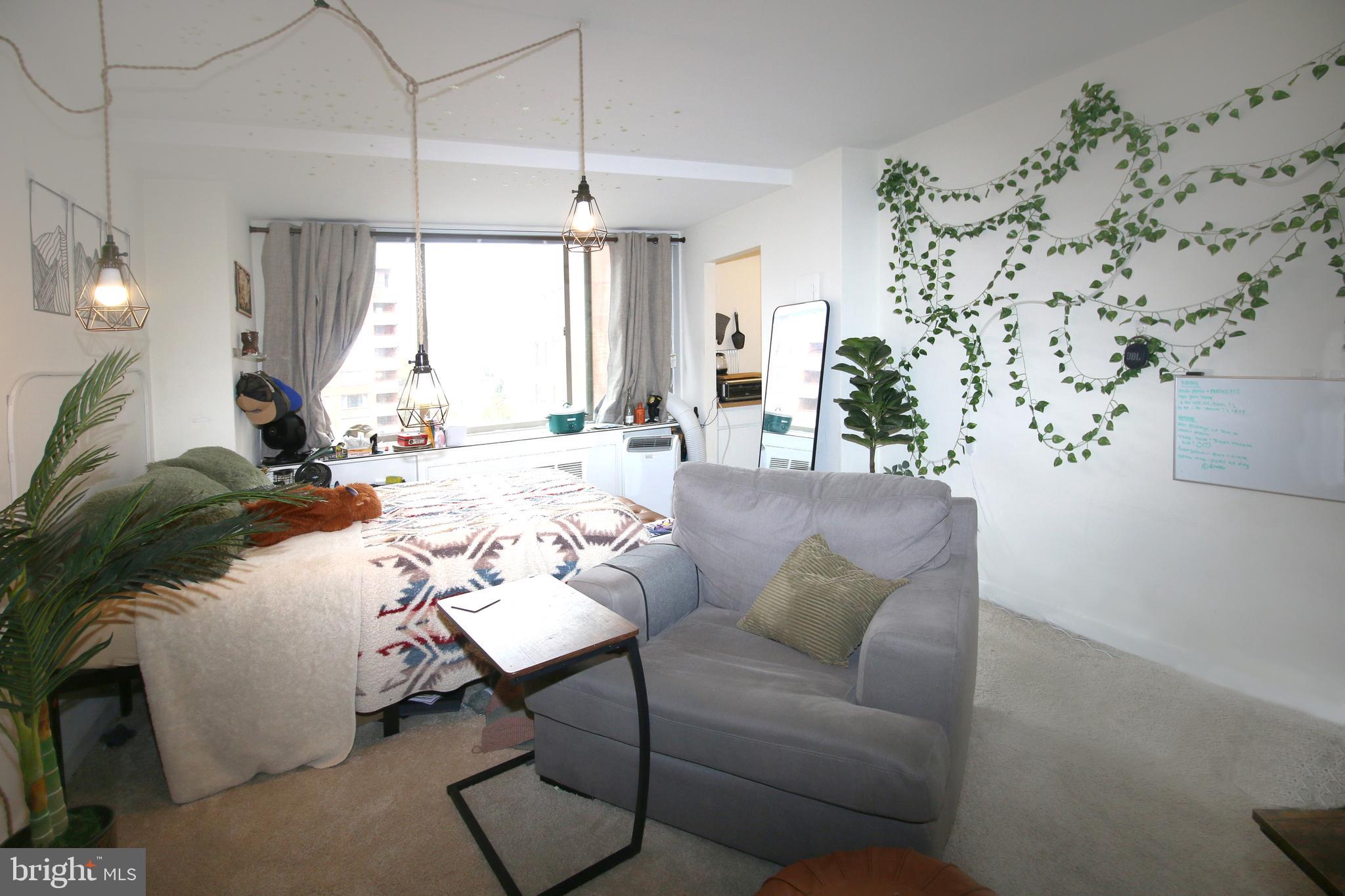 1121 ARLINGTON BOULEVARD 703