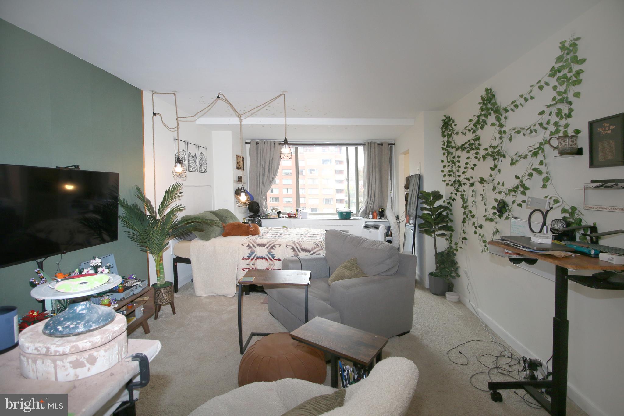1121 ARLINGTON BOULEVARD 703