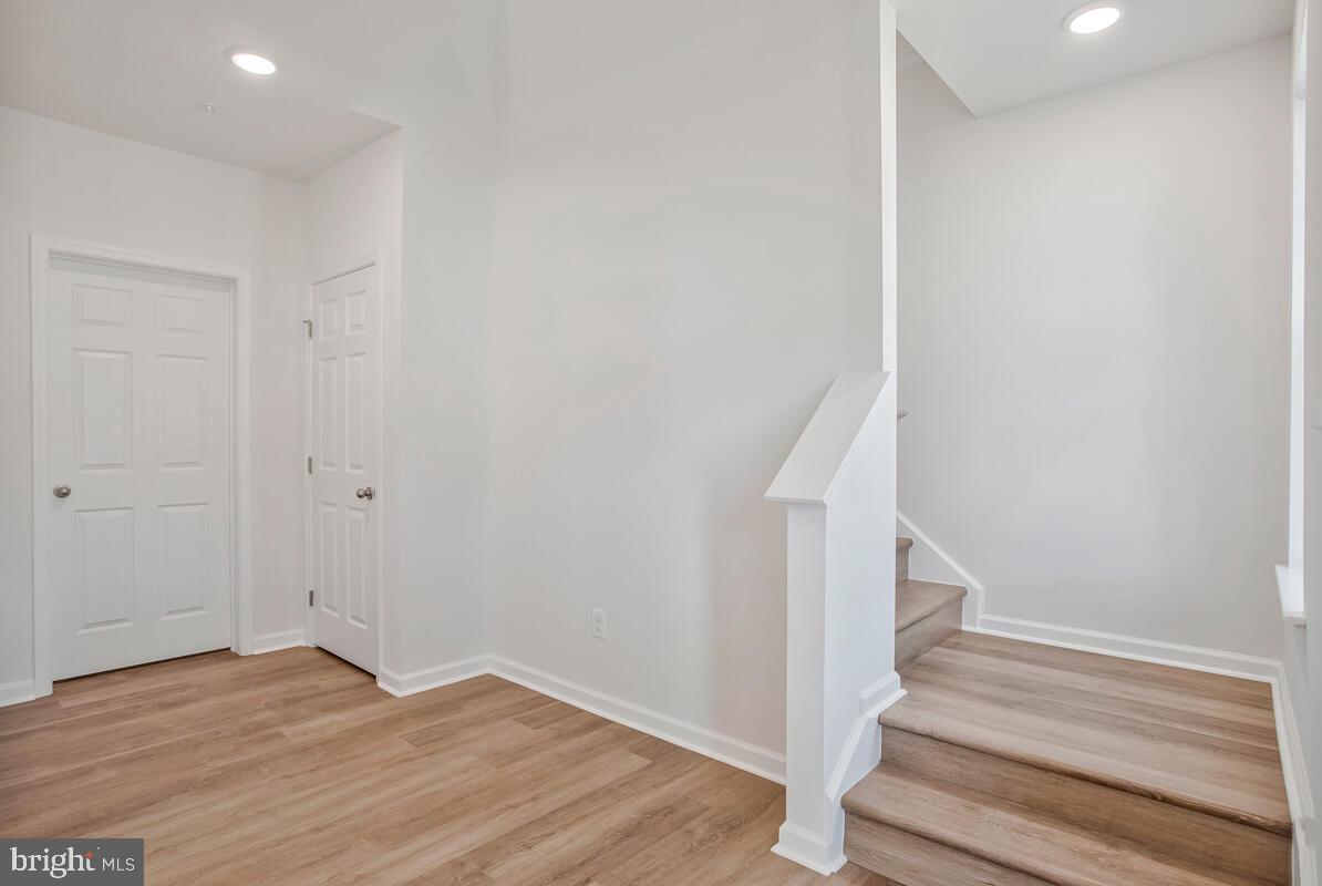 1195 CEDAR AVENUE