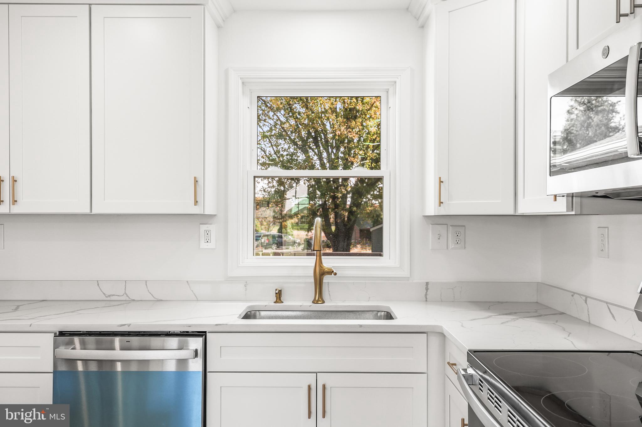 FRIENDSHIP HEIGHTS - Residential Lease