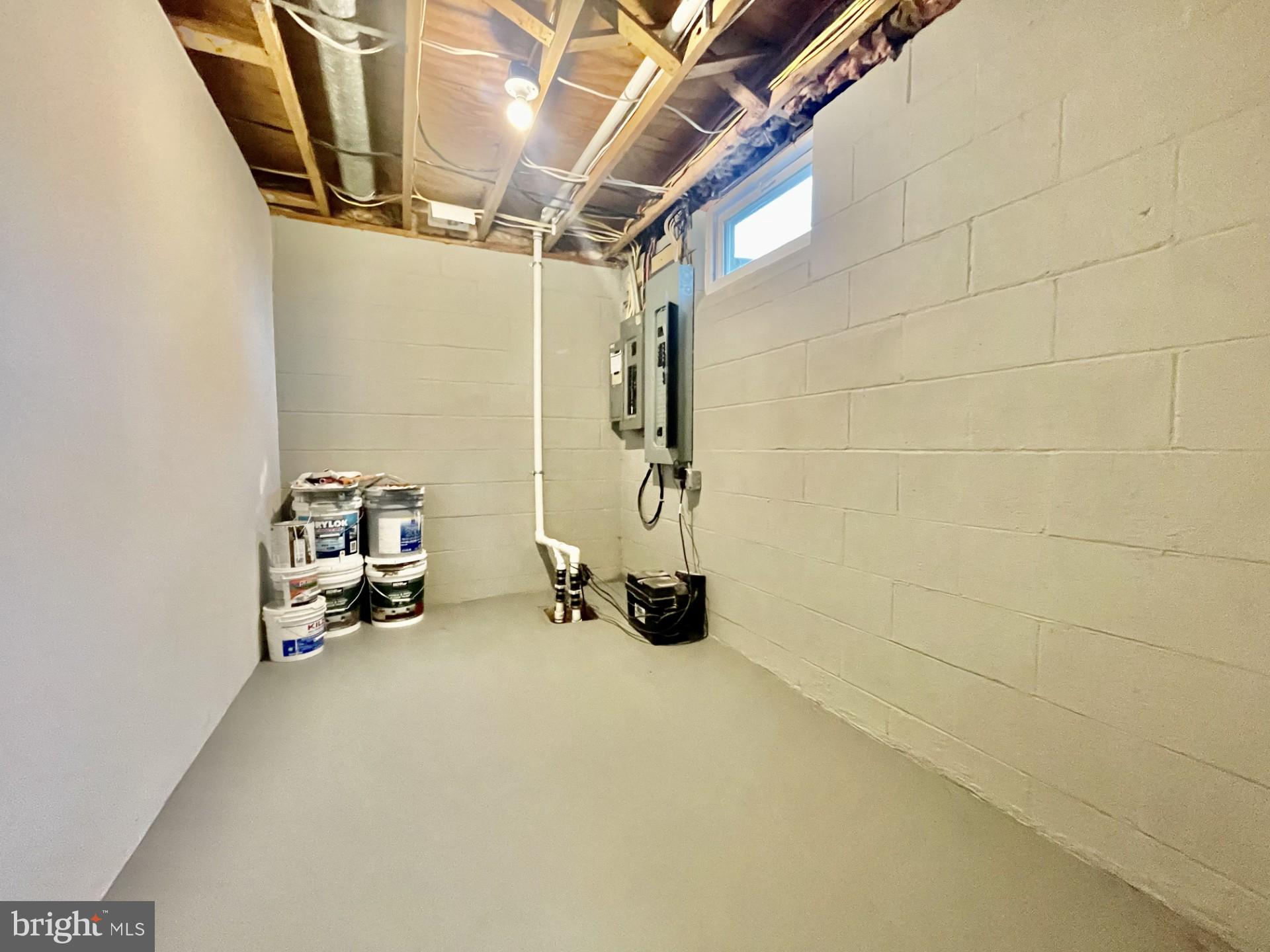 FRIENDSHIP HEIGHTS - Residential Lease