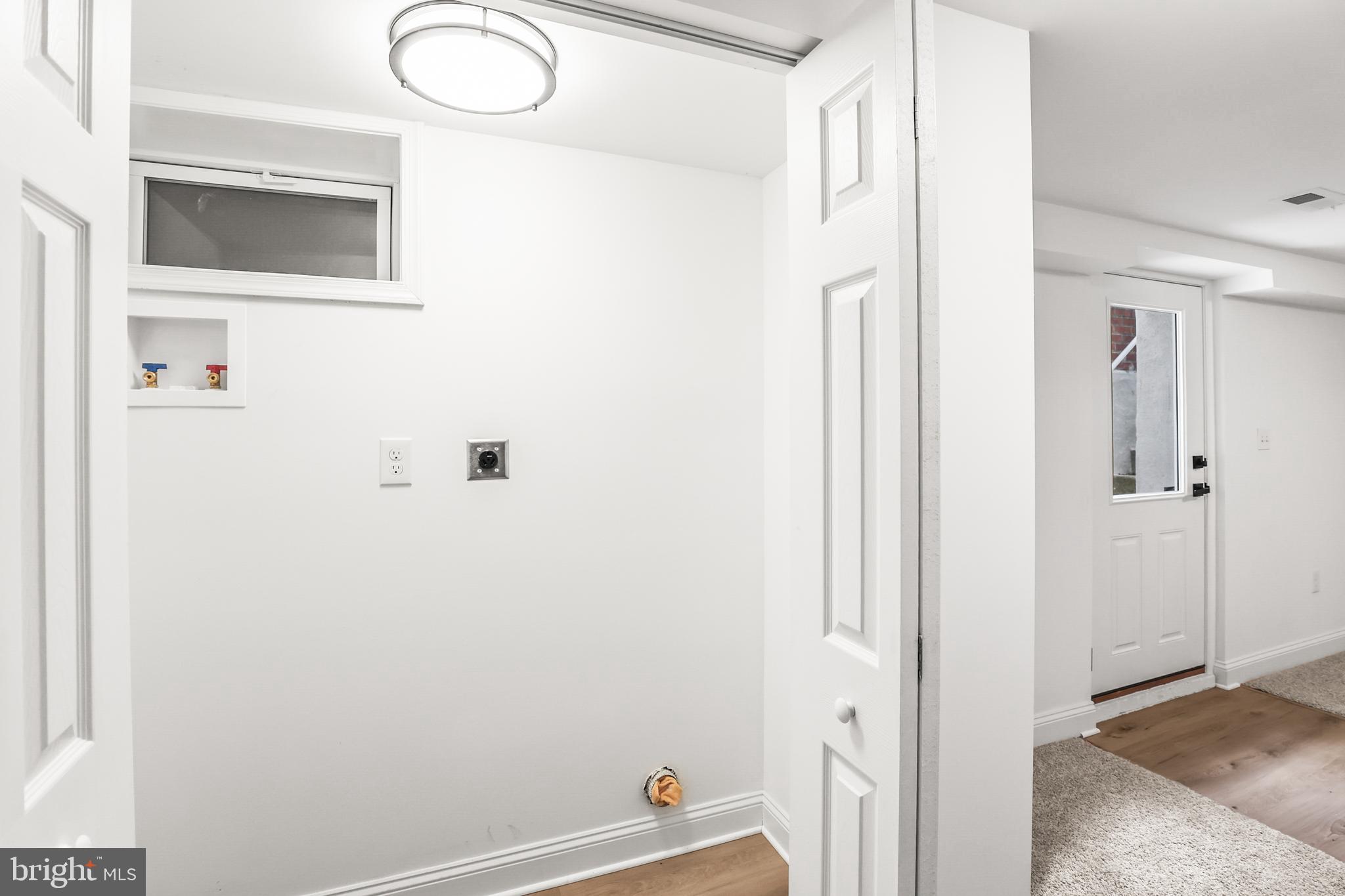 FRIENDSHIP HEIGHTS - Residential Lease