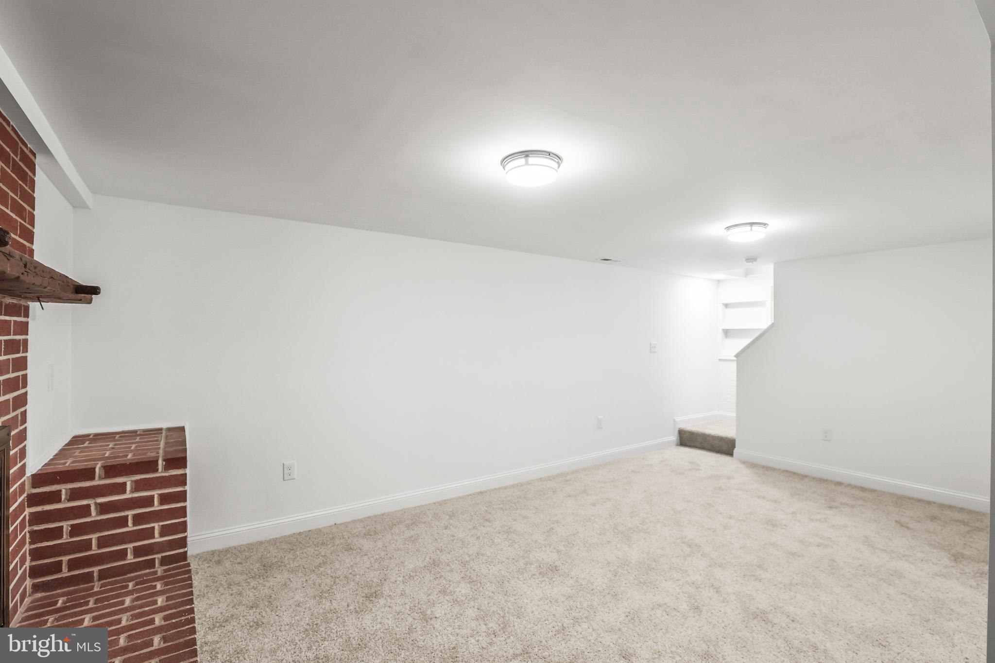 FRIENDSHIP HEIGHTS - Residential Lease
