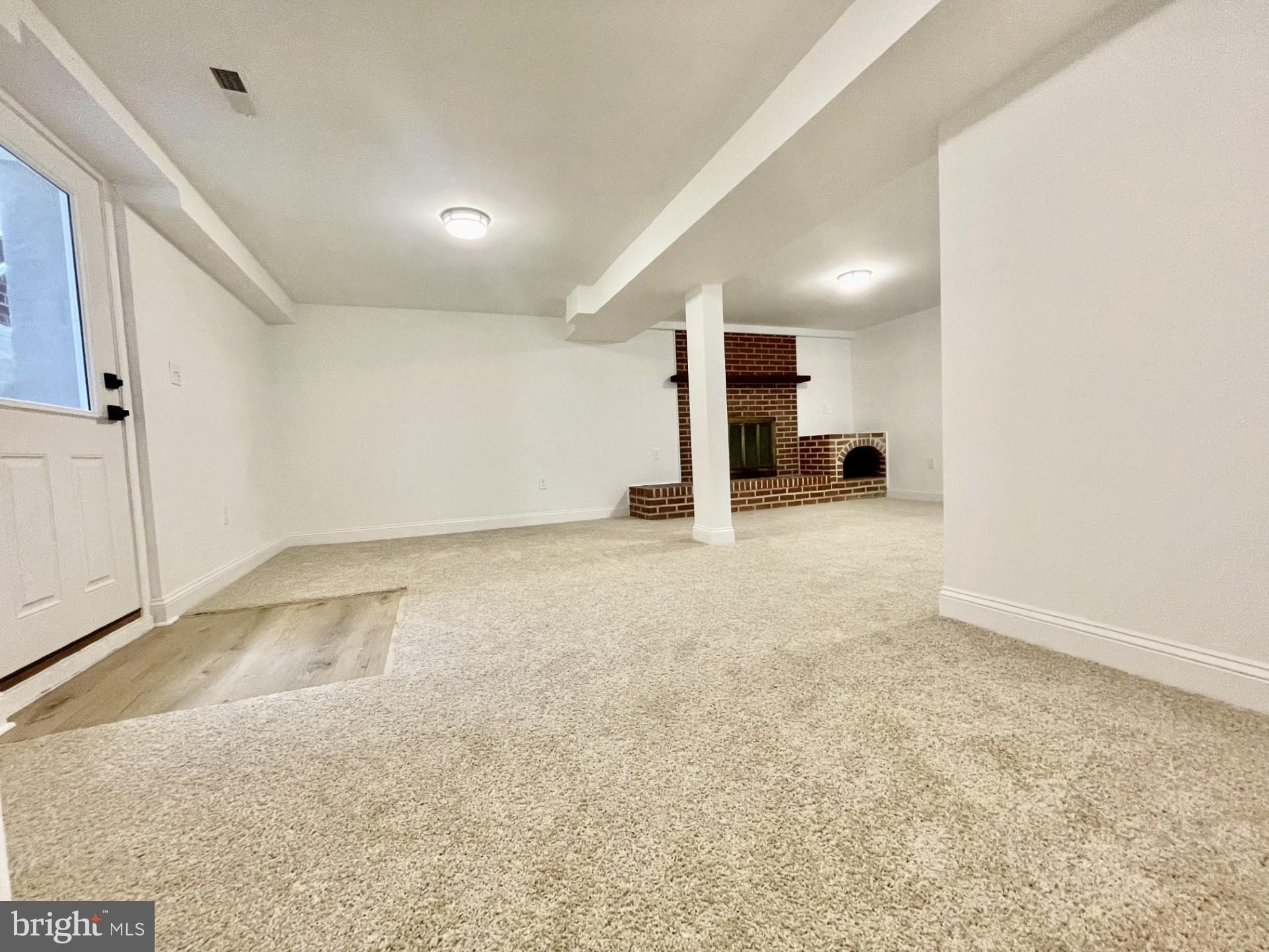 FRIENDSHIP HEIGHTS - Residential Lease
