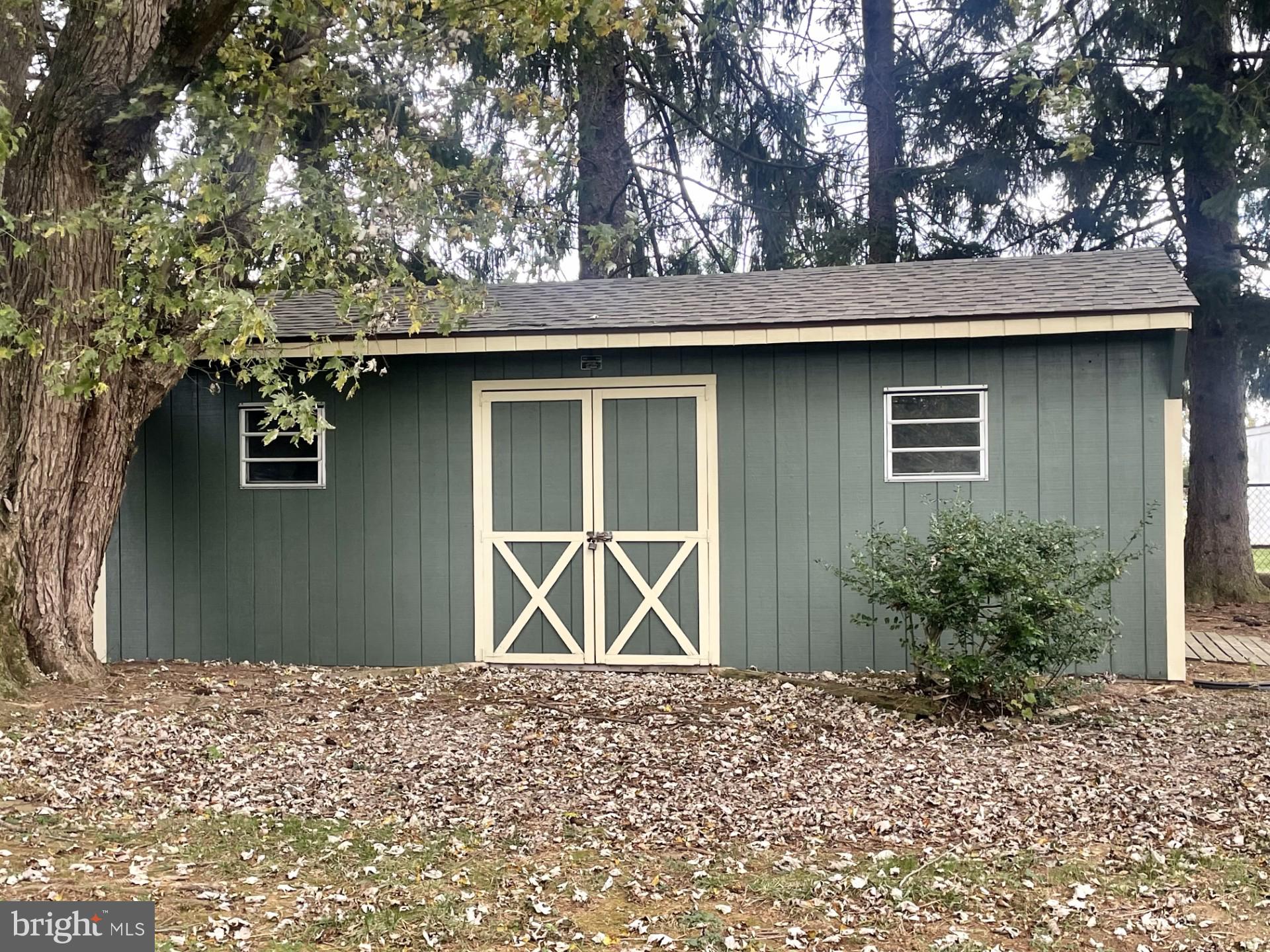 FRIENDSHIP HEIGHTS - Residential Lease