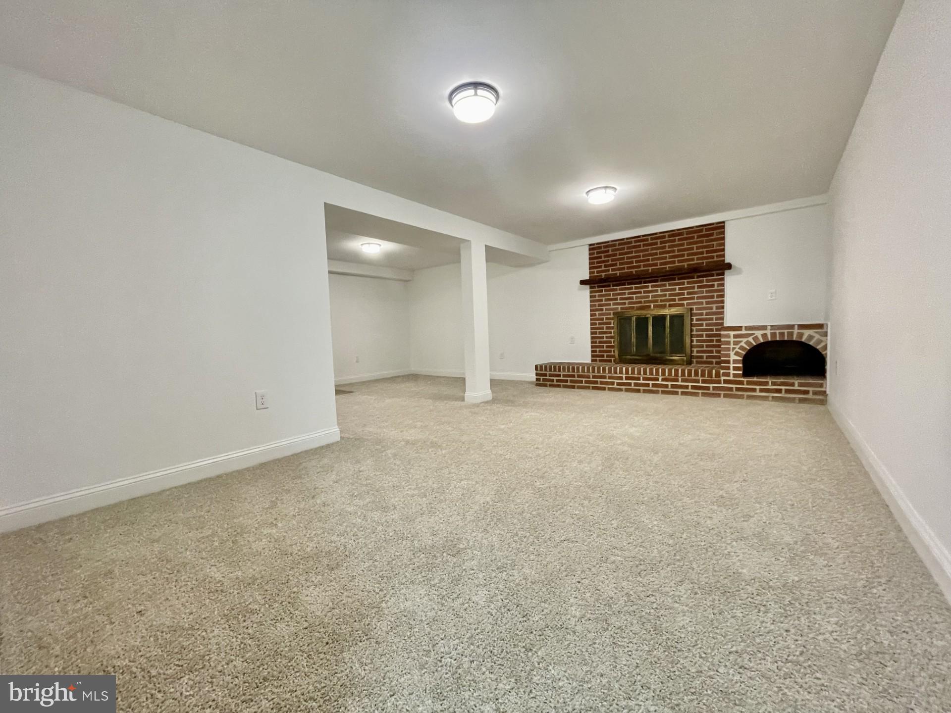 FRIENDSHIP HEIGHTS - Residential Lease