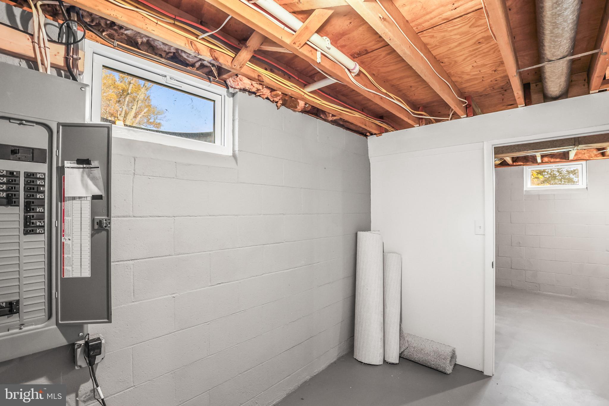 FRIENDSHIP HEIGHTS - Residential Lease