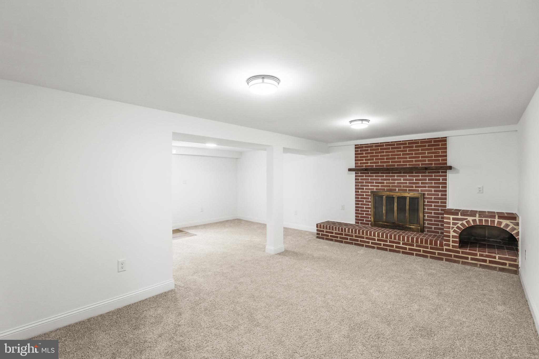 FRIENDSHIP HEIGHTS - Residential Lease