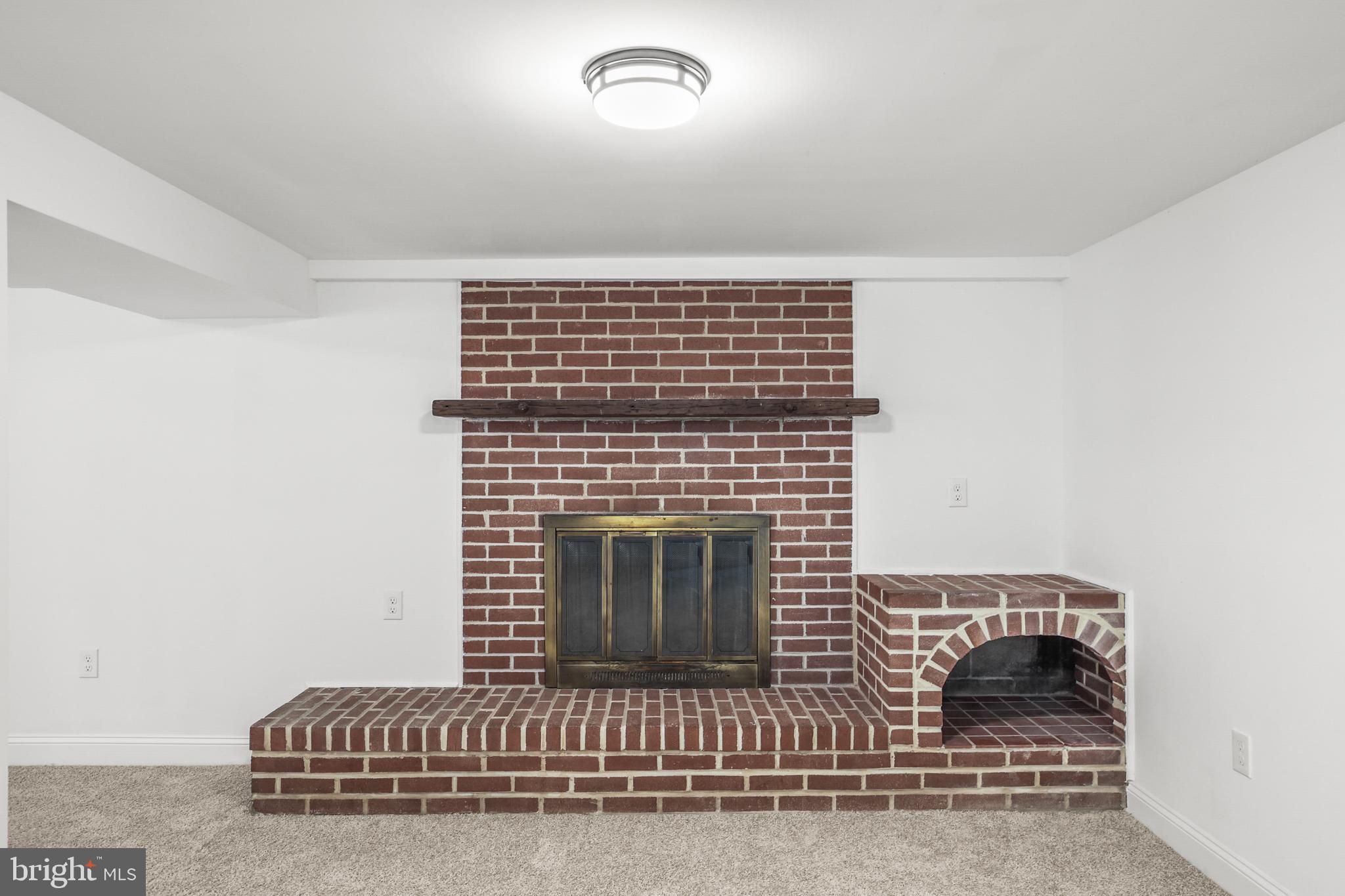 FRIENDSHIP HEIGHTS - Residential Lease