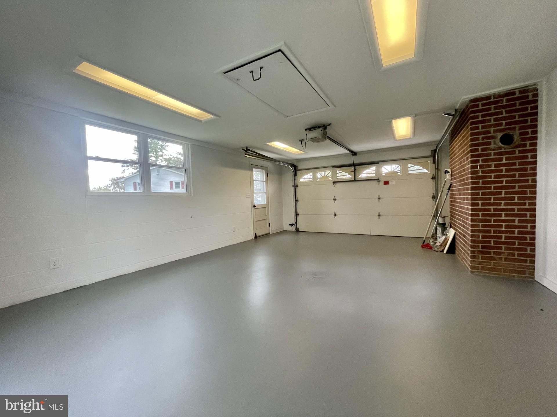 FRIENDSHIP HEIGHTS - Residential Lease