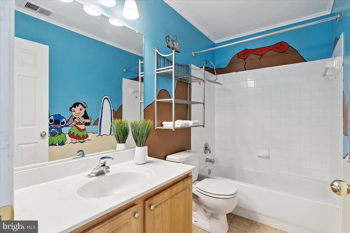 CHARLES CROSSING - Residential