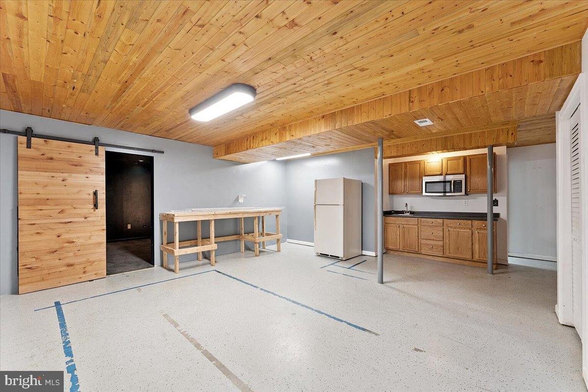 CHARLES CROSSING - Residential