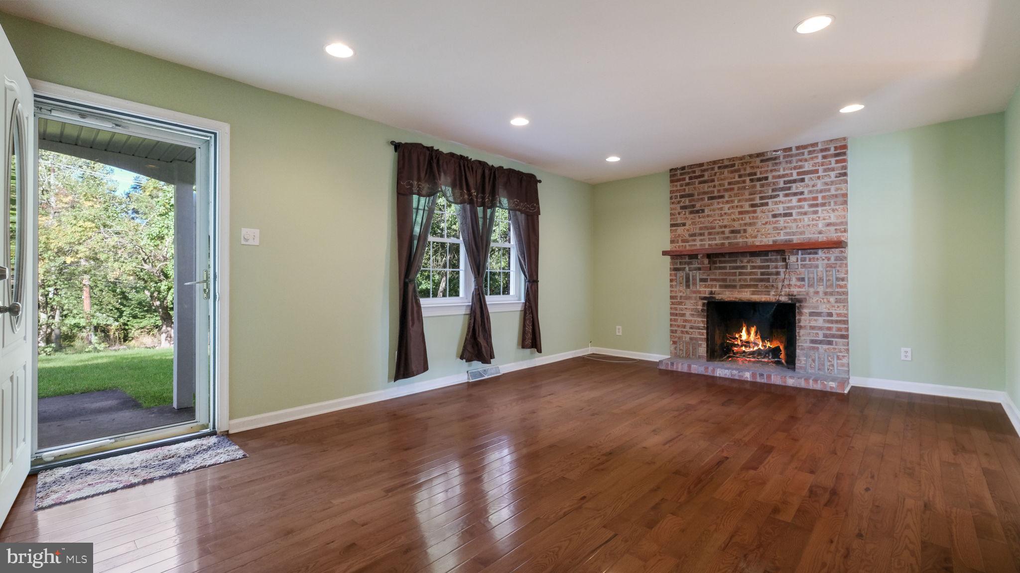448 W BRISTOL ROAD