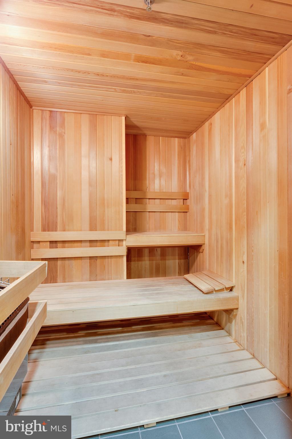 ODYSSEY - Residential Lease