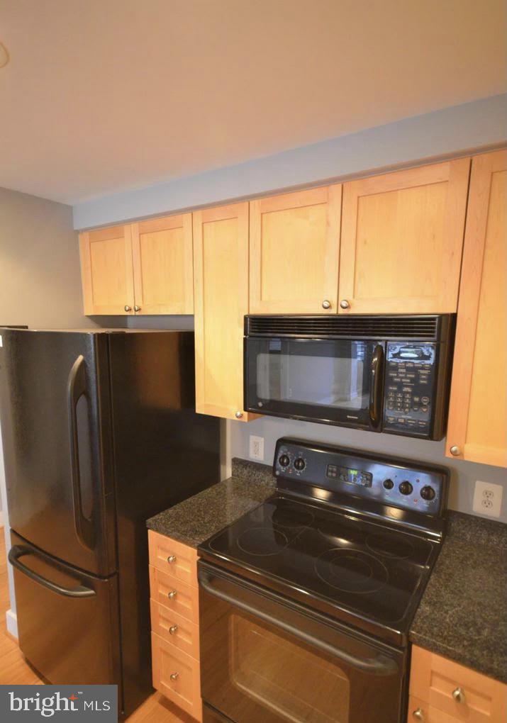 2001 15TH STREET N 304