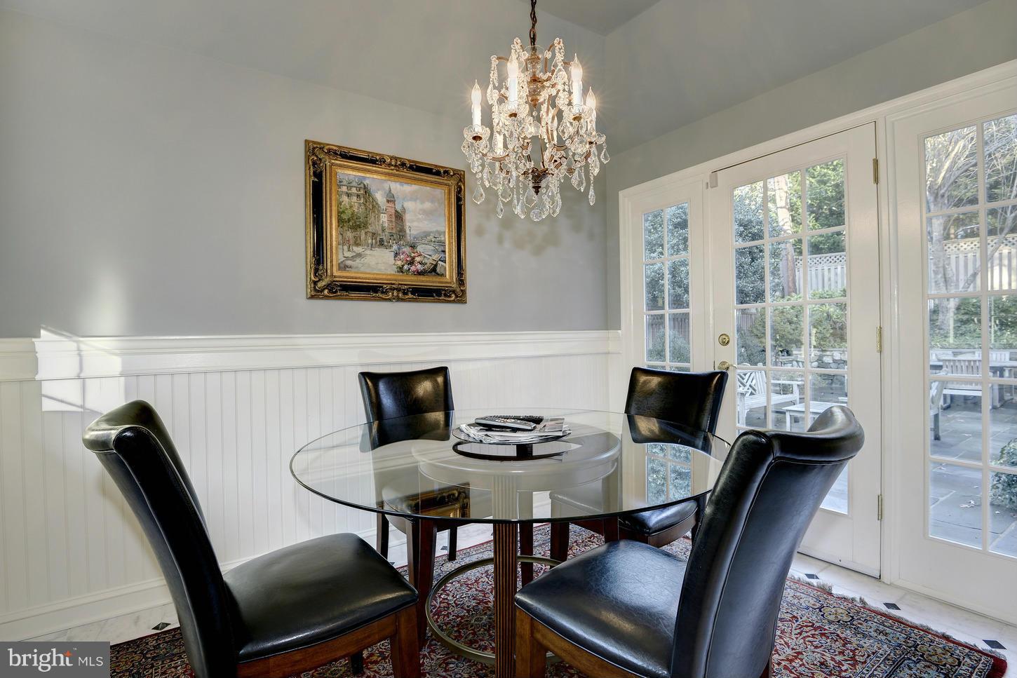 SPRING VALLEY - Residential