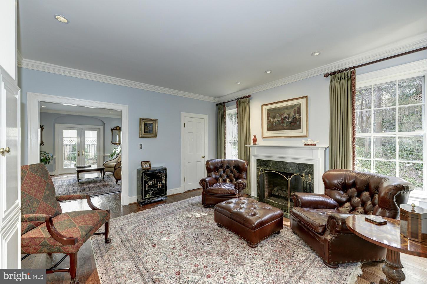 SPRING VALLEY - Residential