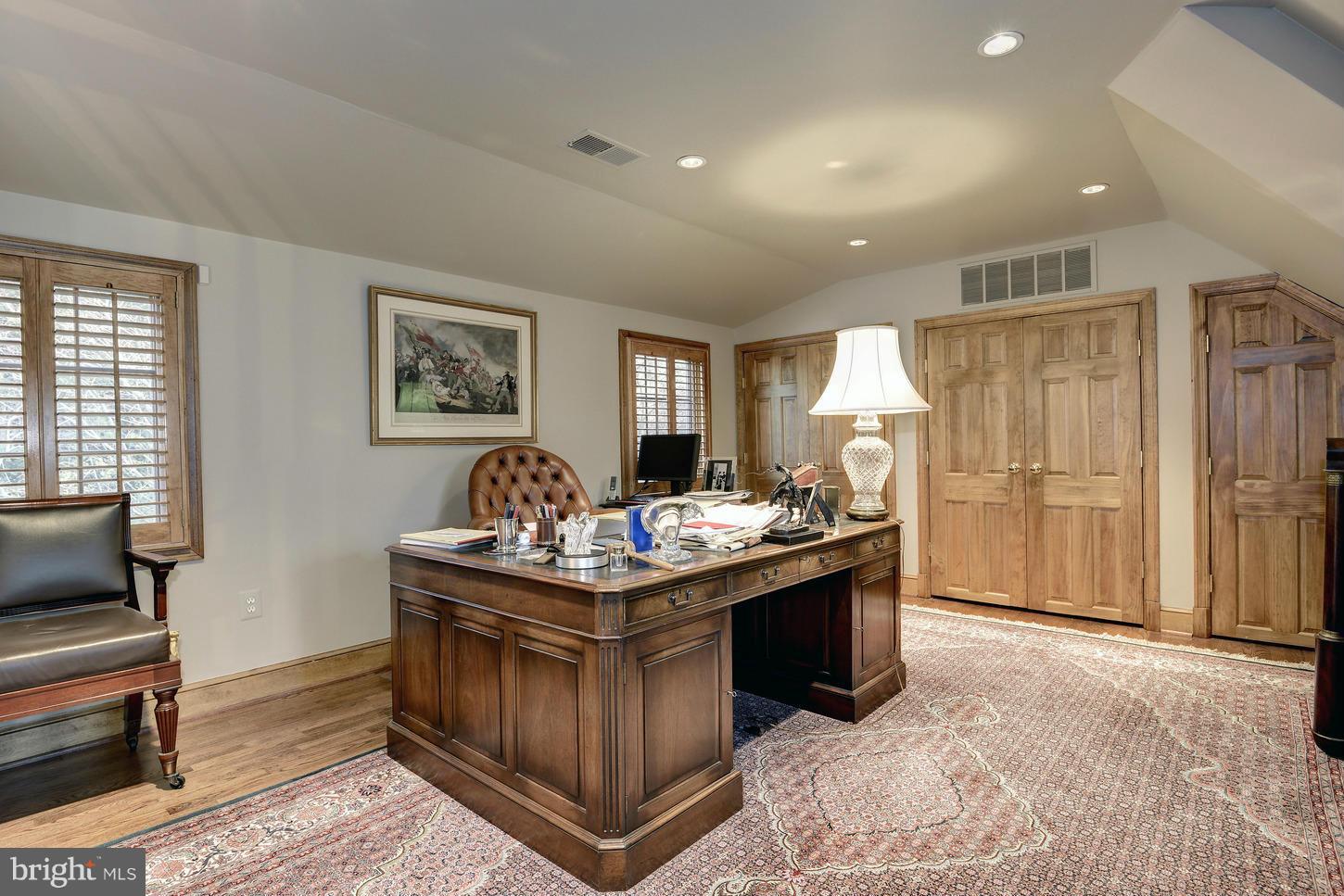 SPRING VALLEY - Residential