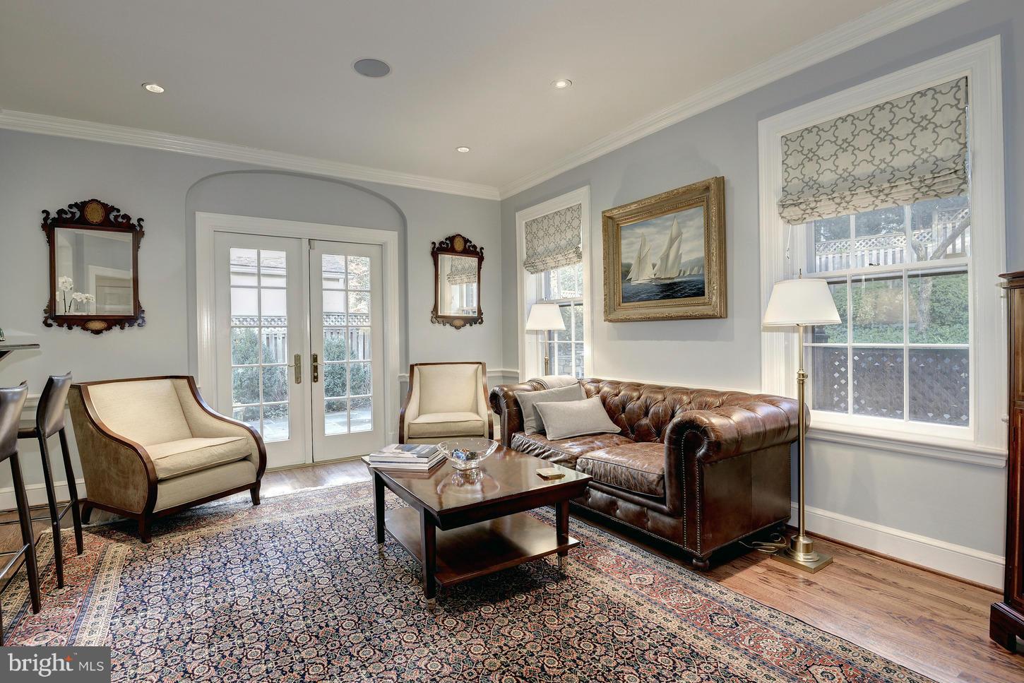 SPRING VALLEY - Residential