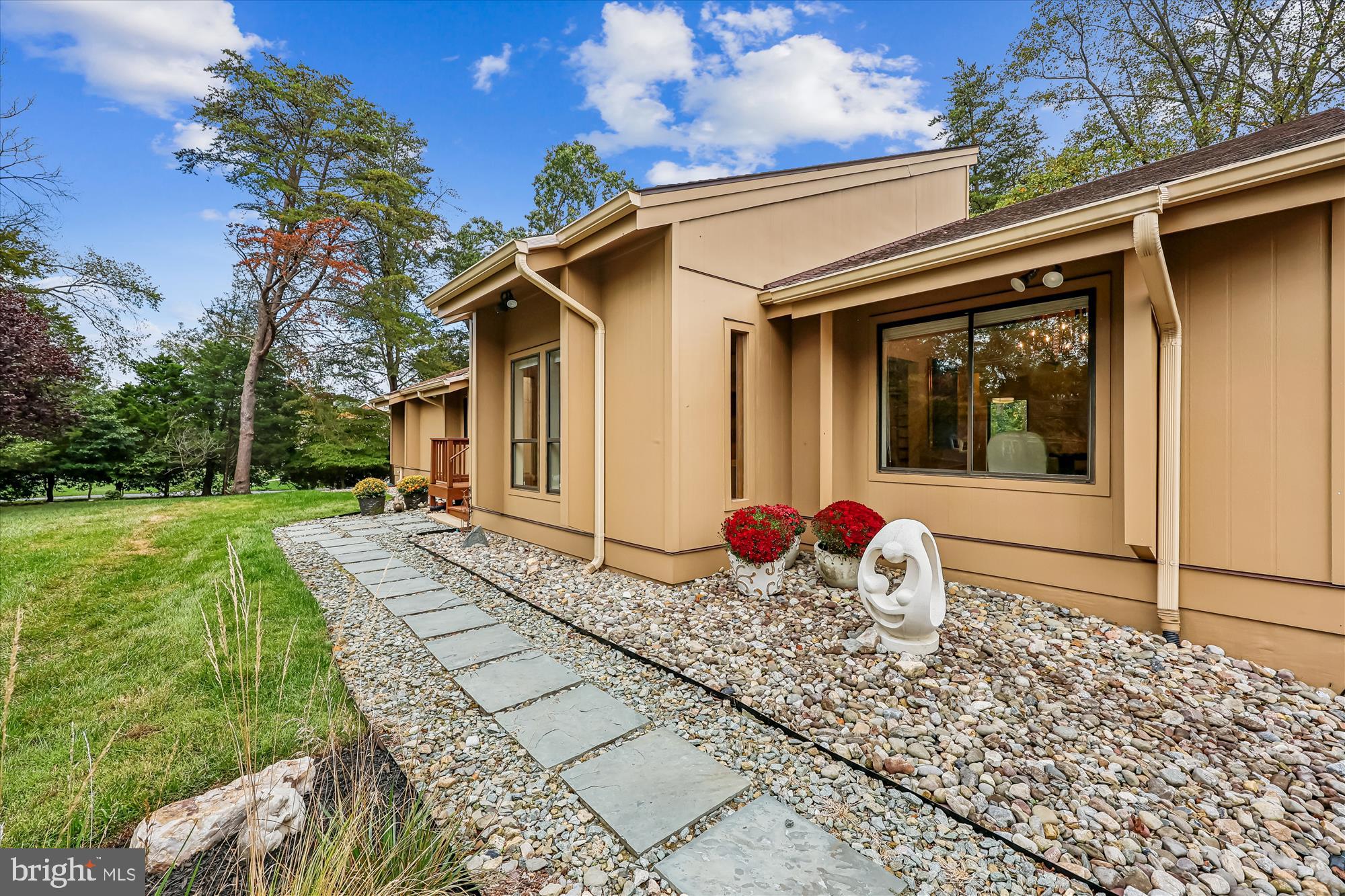 GLEN HILLS - Residential