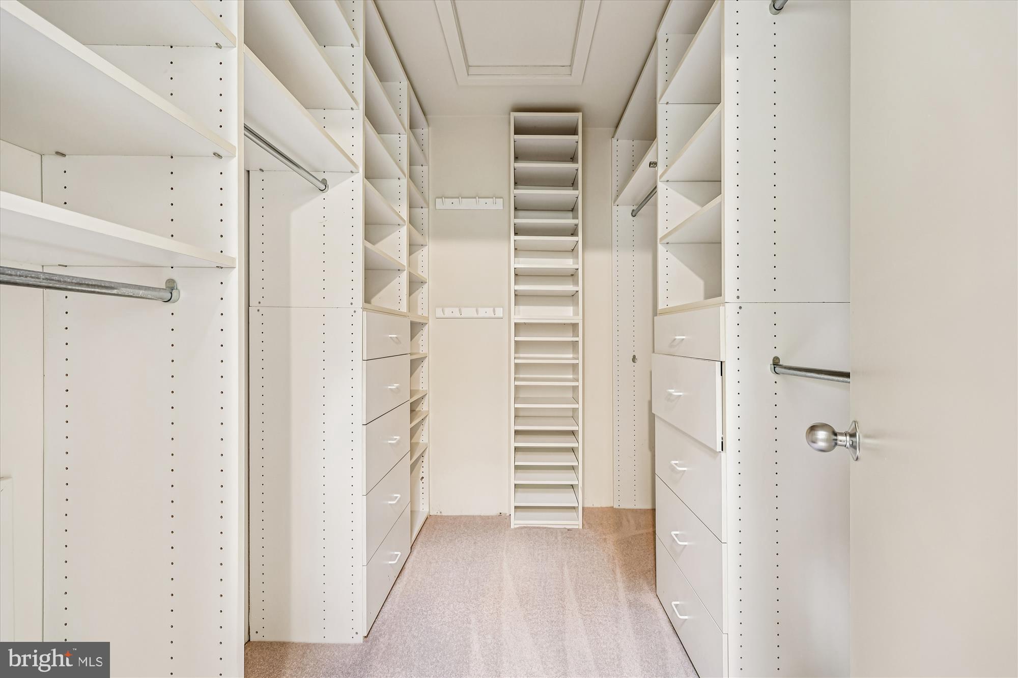 GLEN HILLS - Residential