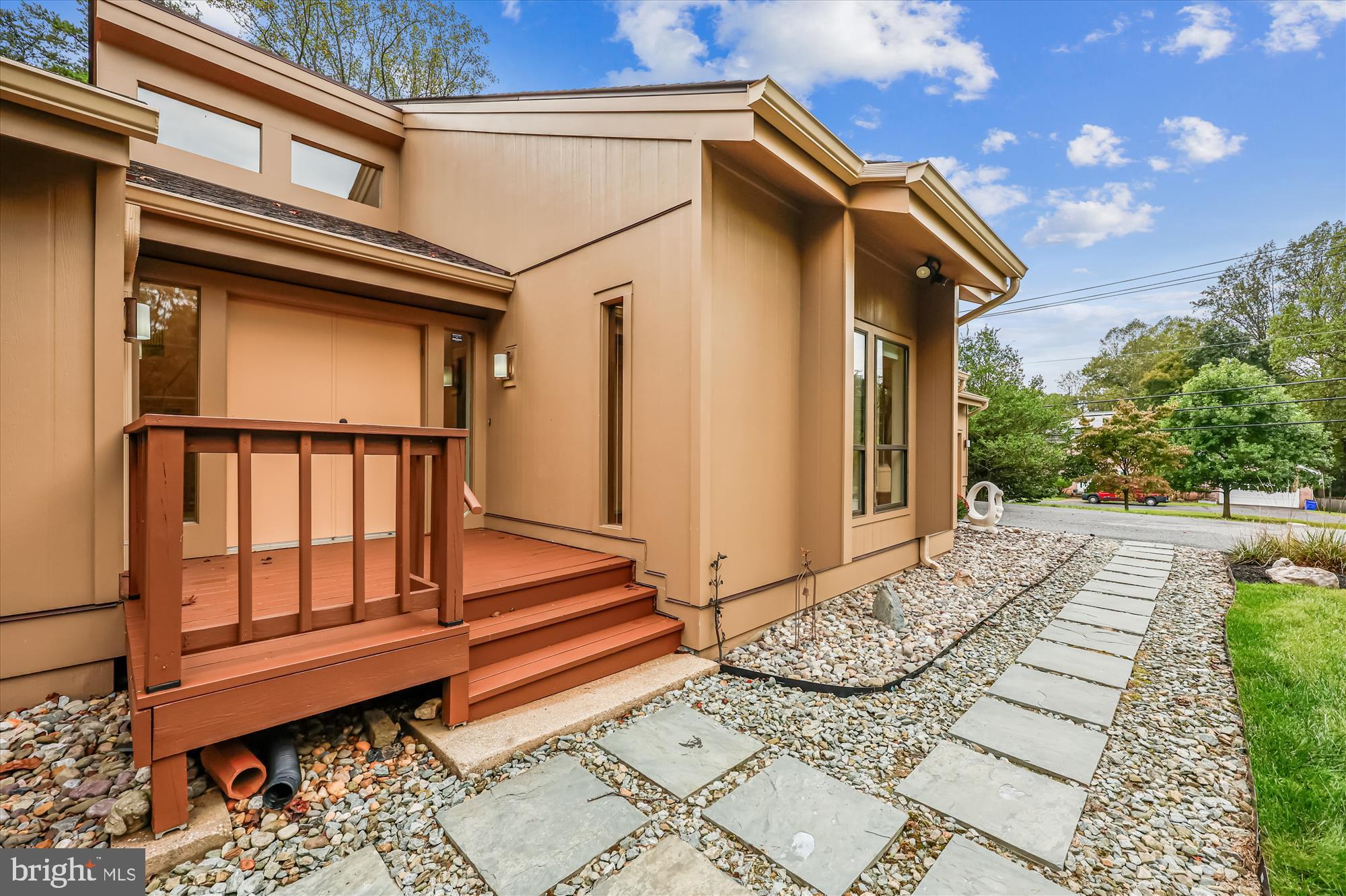 9728 WATTS BRANCH DRIVE